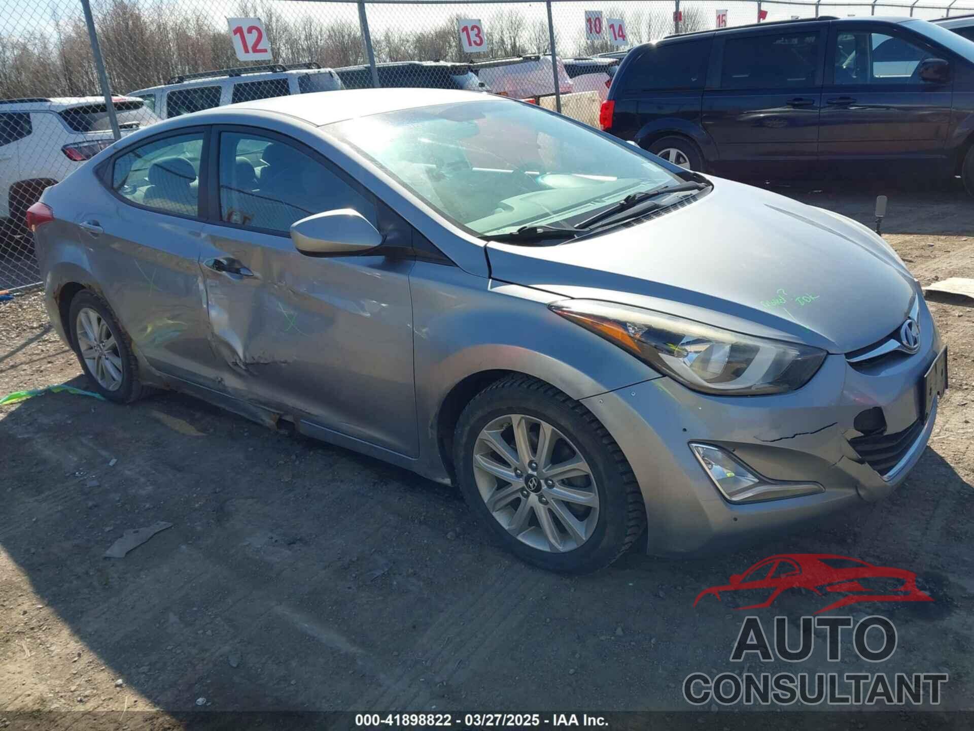 HYUNDAI ELANTRA 2015 - 5NPDH4AE2FH597420