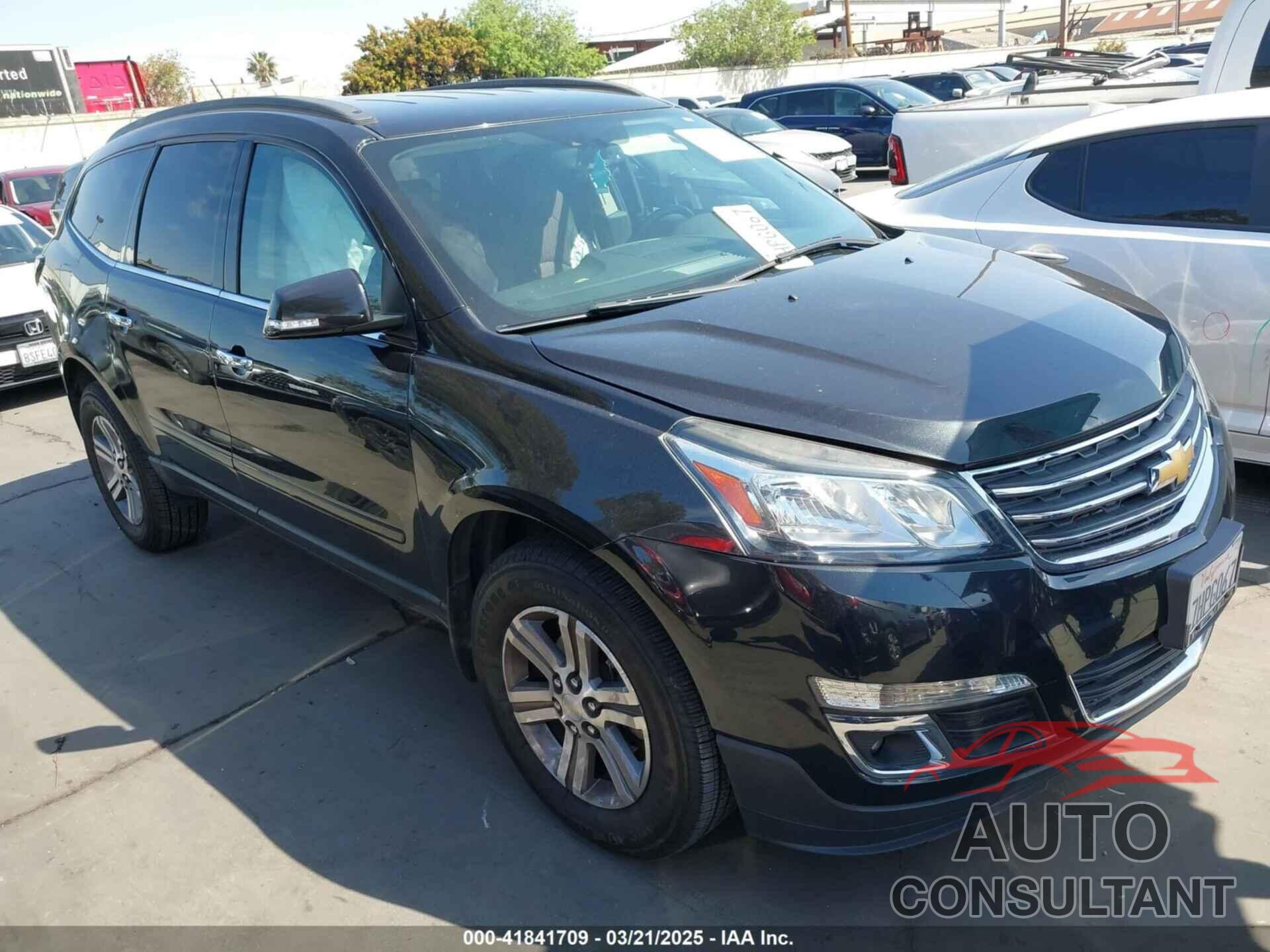 CHEVROLET TRAVERSE 2015 - 1GNKRHKD8FJ209638