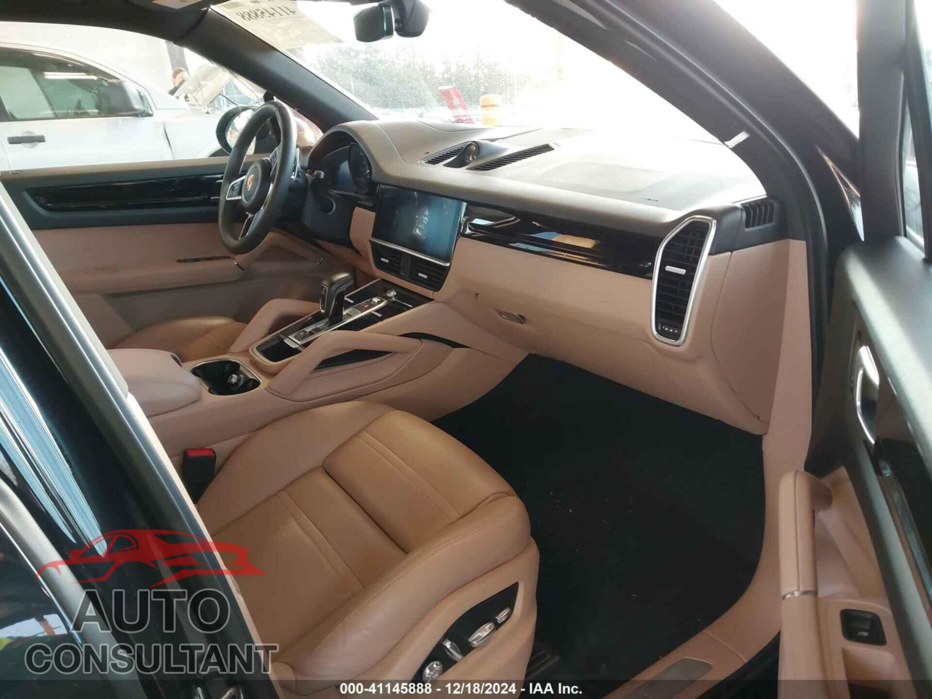 PORSCHE CAYENNE 2019 - WP1AA2AY9KDA15799