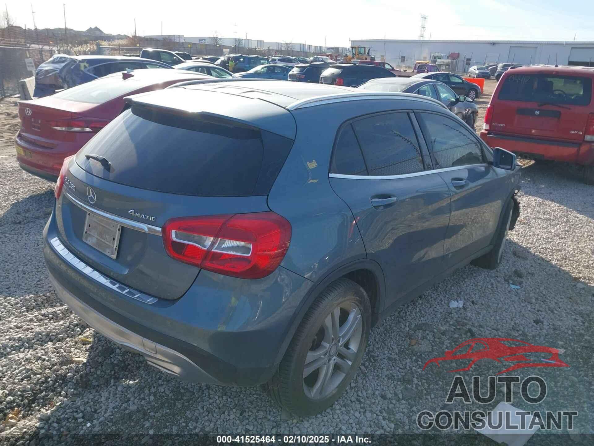 MERCEDES-BENZ GLA 250 2015 - WDCTG4GB4FJ125121