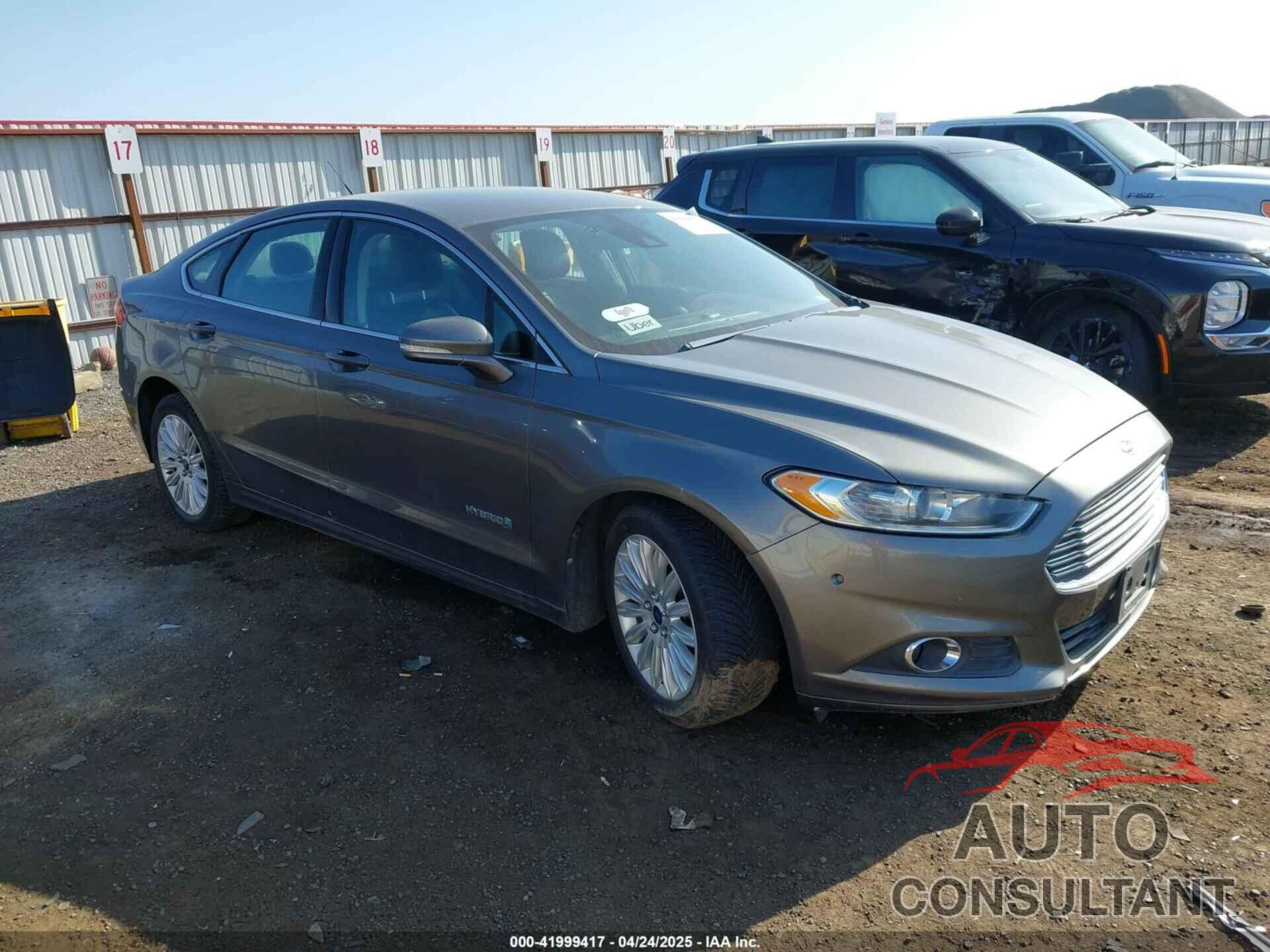 FORD FUSION HYBRID 2013 - 3FA6P0LU6DR326269