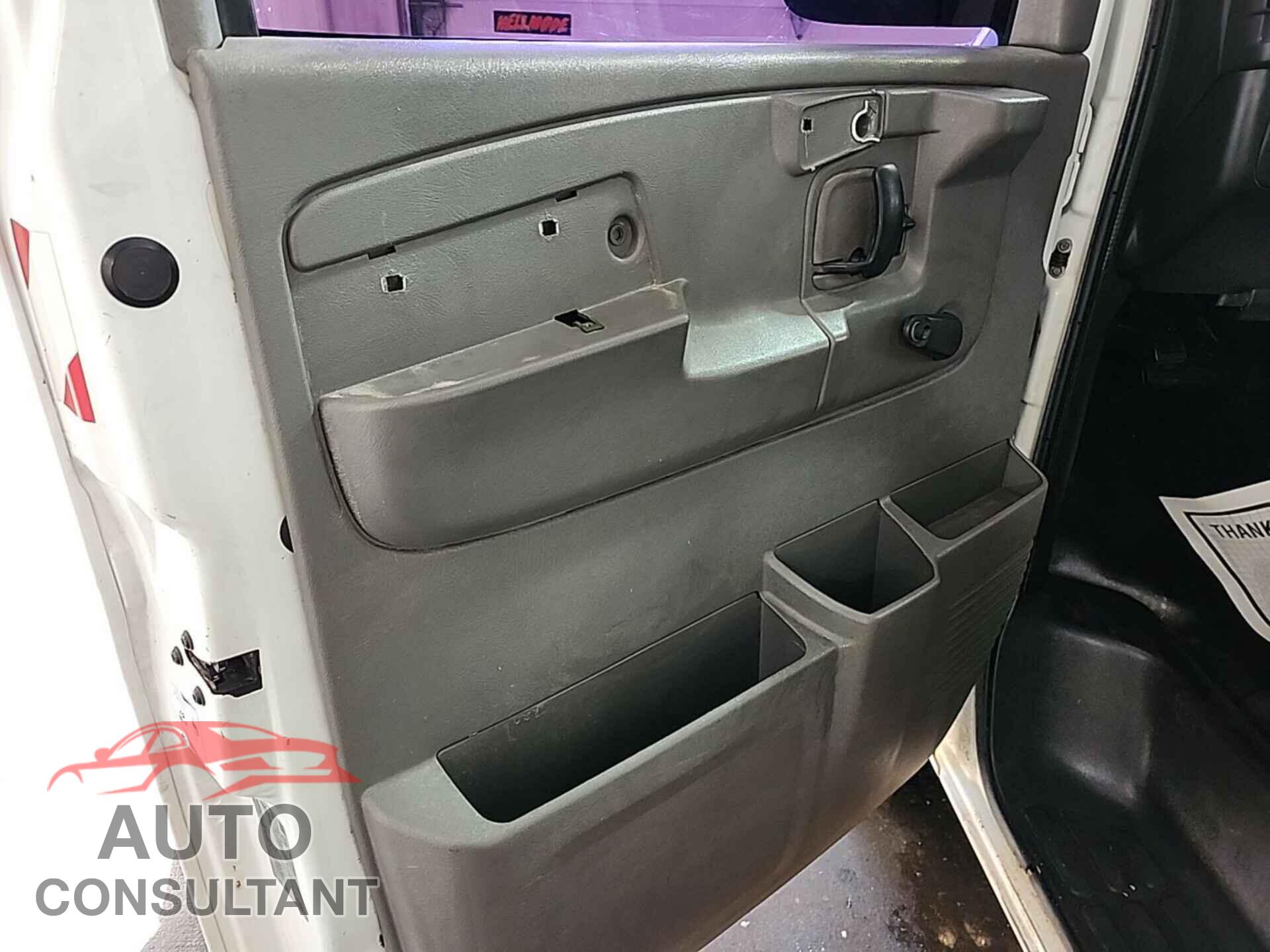 CHEVROLET EXPRESS G1500 2012 - 1GCSGAFX0C1170016