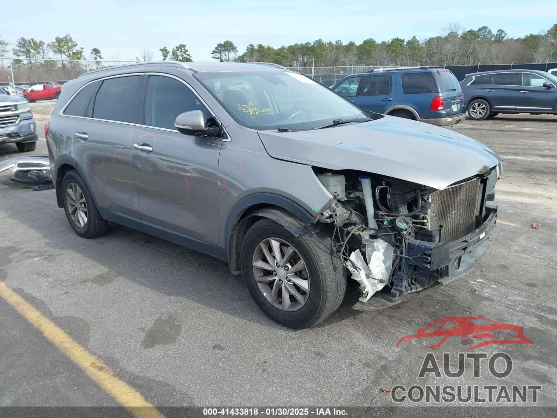 KIA SORENTO 2017 - 5XYPG4A30HG204538