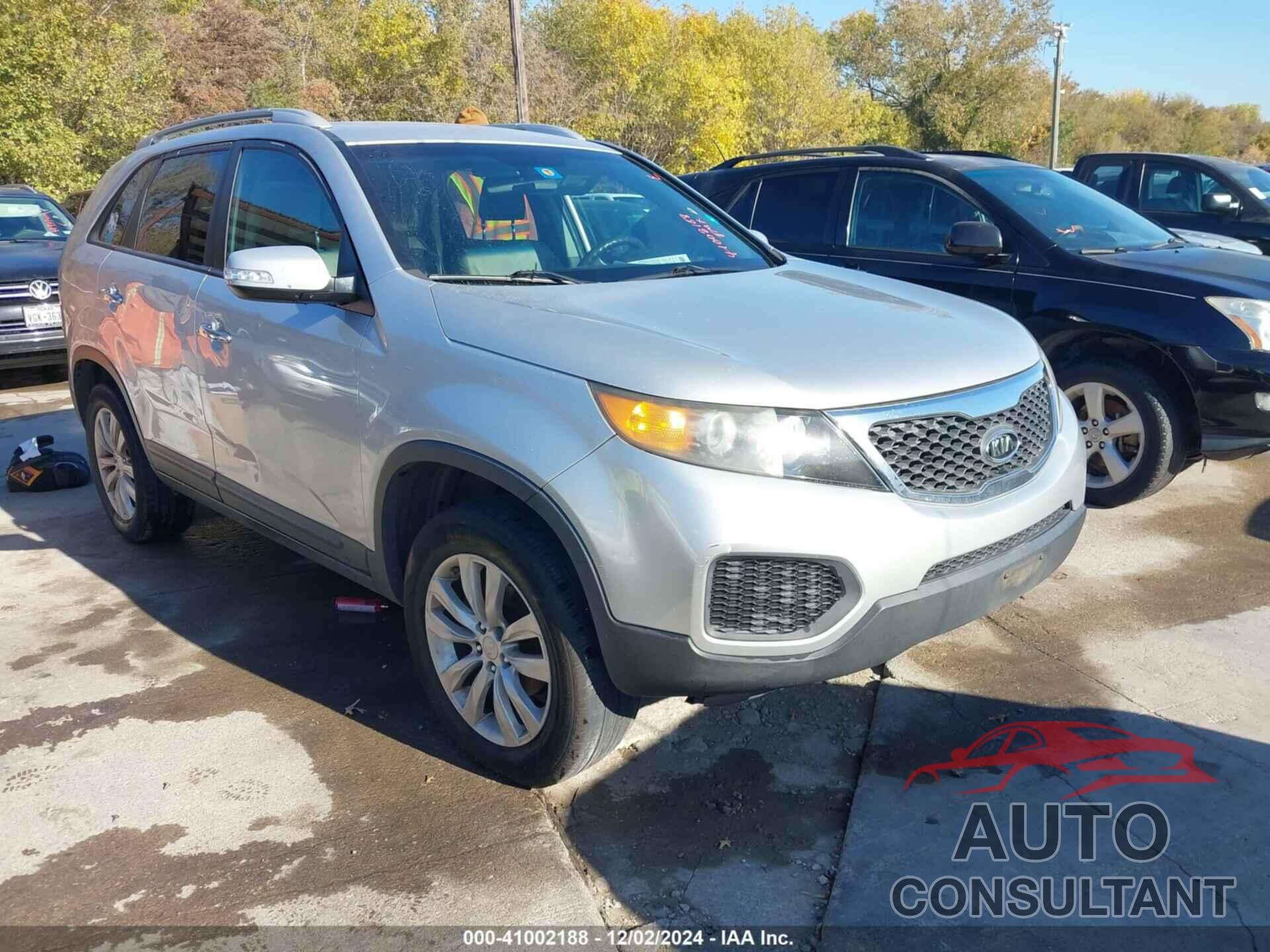 KIA SORENTO 2011 - 5XYKT4A20BG046643