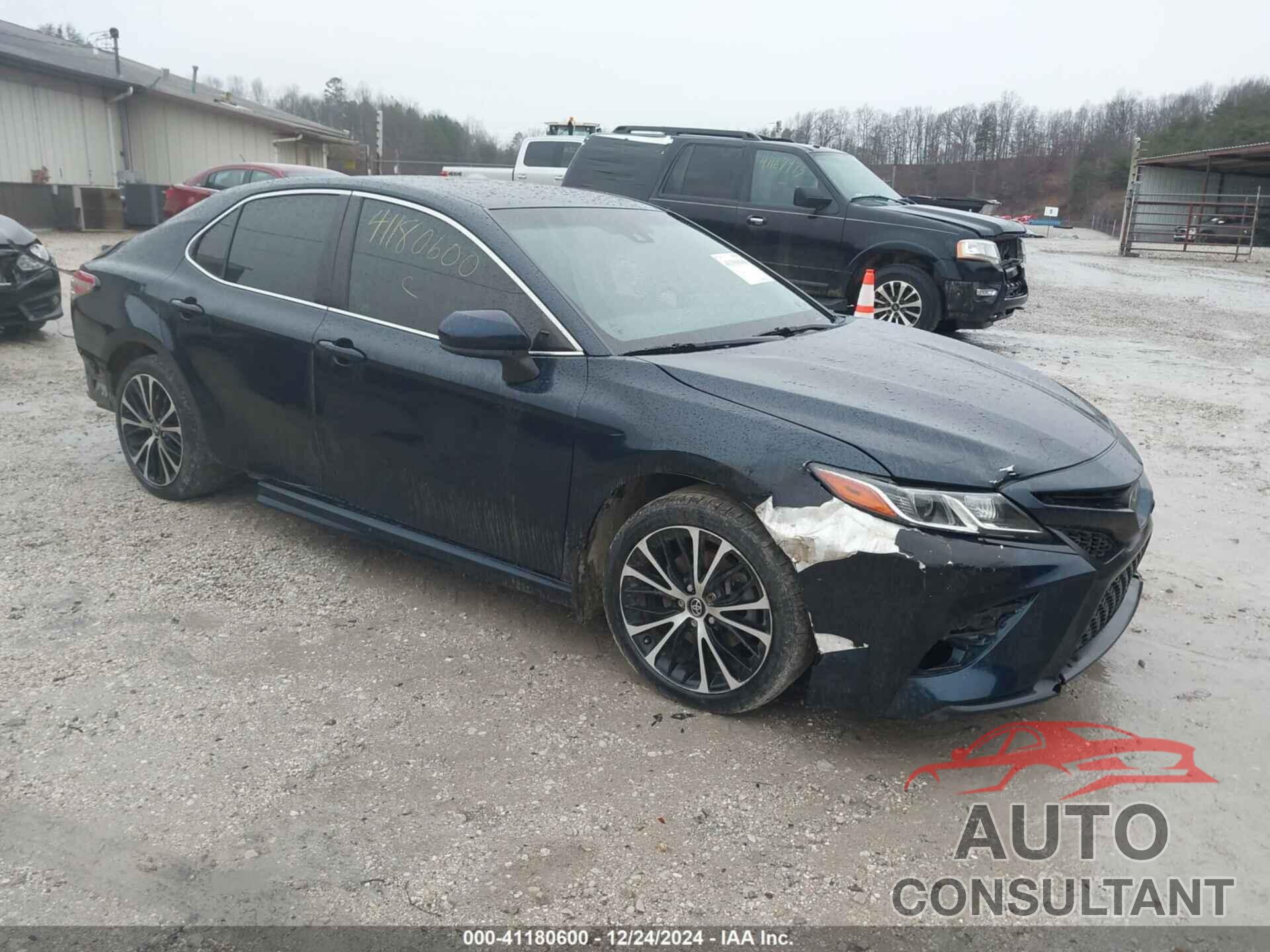 TOYOTA CAMRY 2018 - 4T1B11HK7JU593489