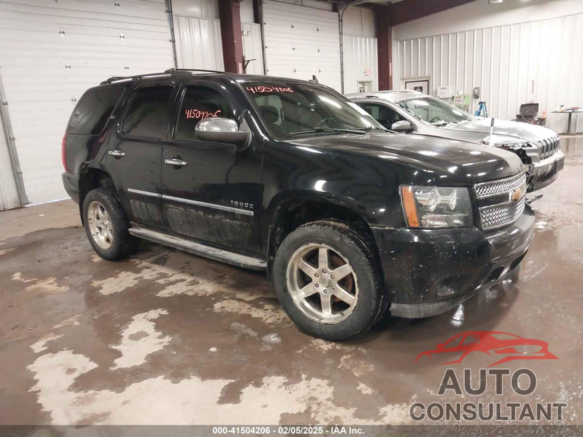 CHEVROLET TAHOE 2013 - 1GNSKCE03DR254243