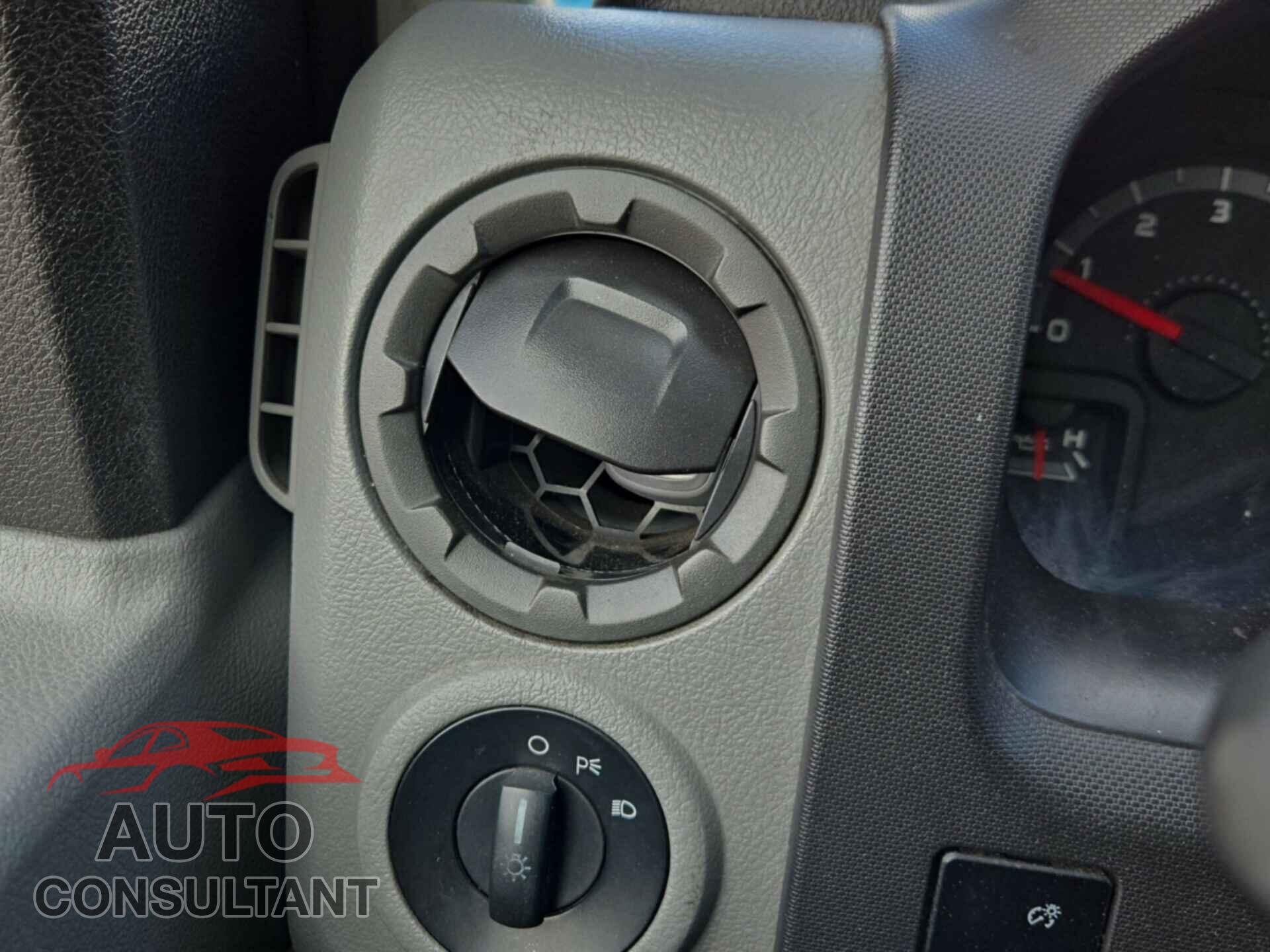 FORD ECONOLINE 2011 - 1FTNE2EW2BDA73978