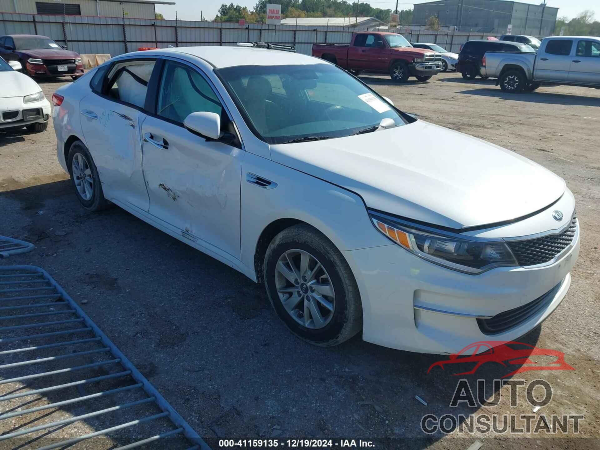 KIA OPTIMA 2017 - KNAGT4L37H5161735