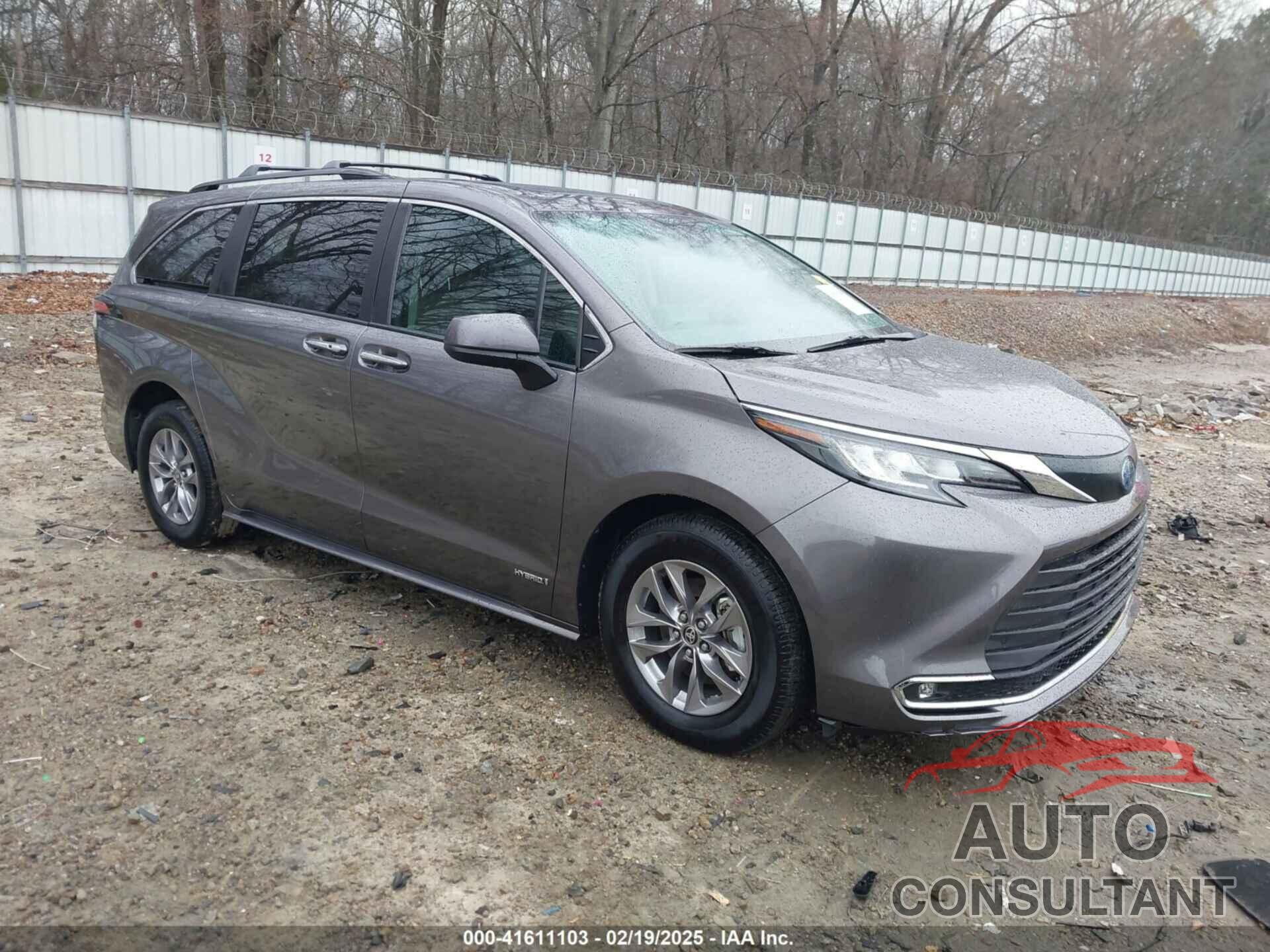 TOYOTA SIENNA 2021 - 5TDJRKEC7MS013064