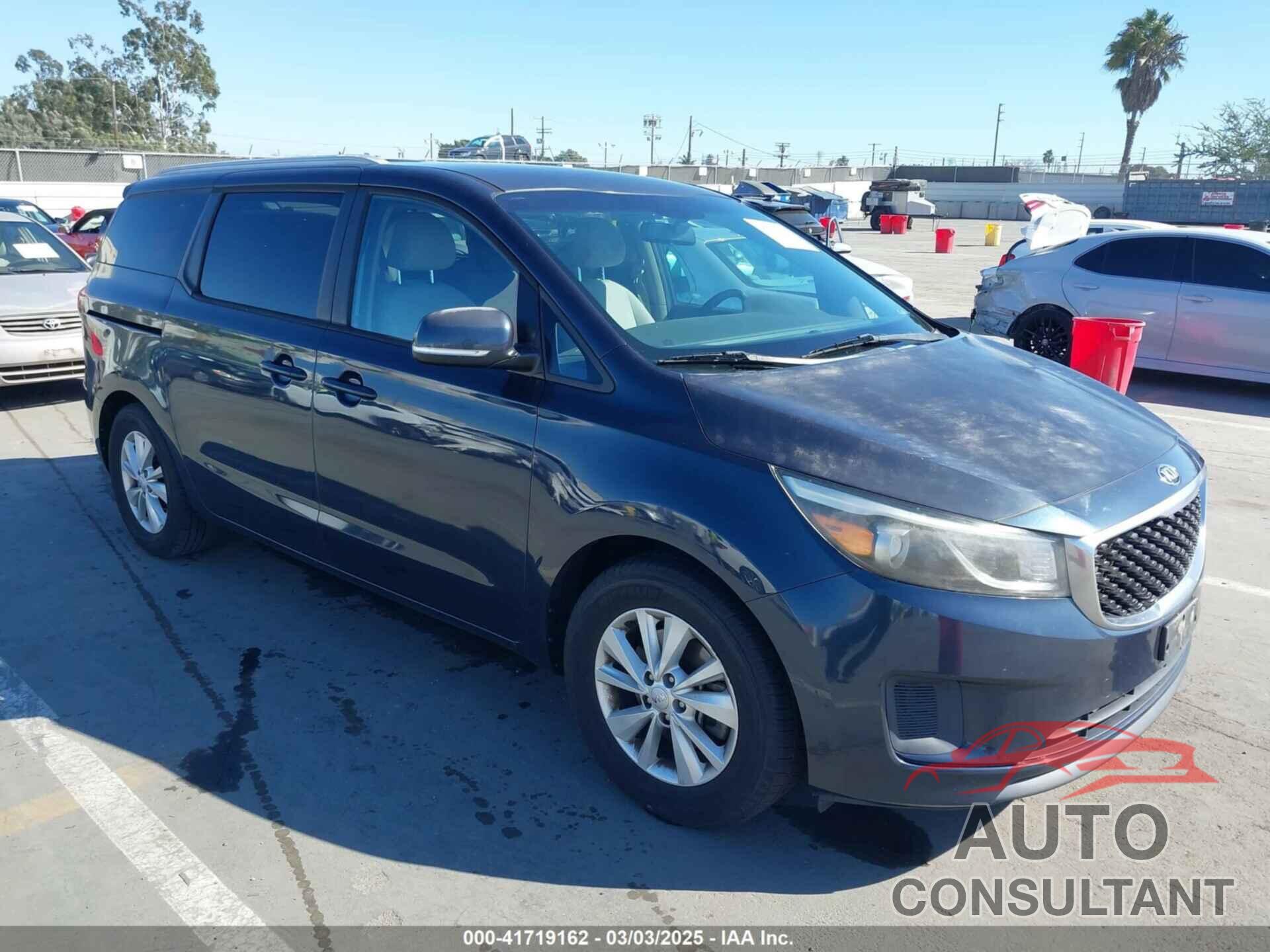 KIA SEDONA 2016 - KNDMB5C16G6082434