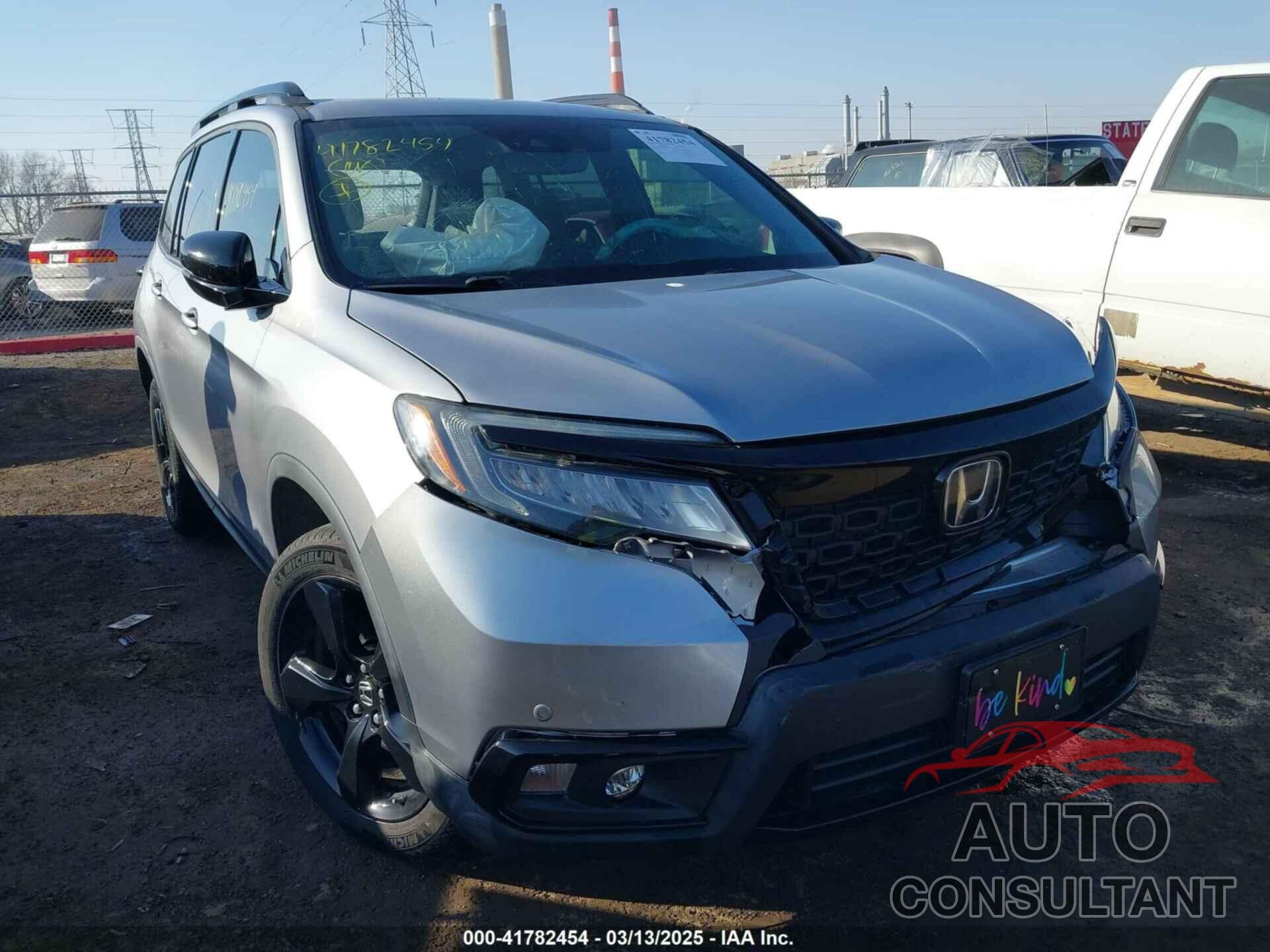 HONDA PASSPORT 2019 - 5FNYF8H04KB006733