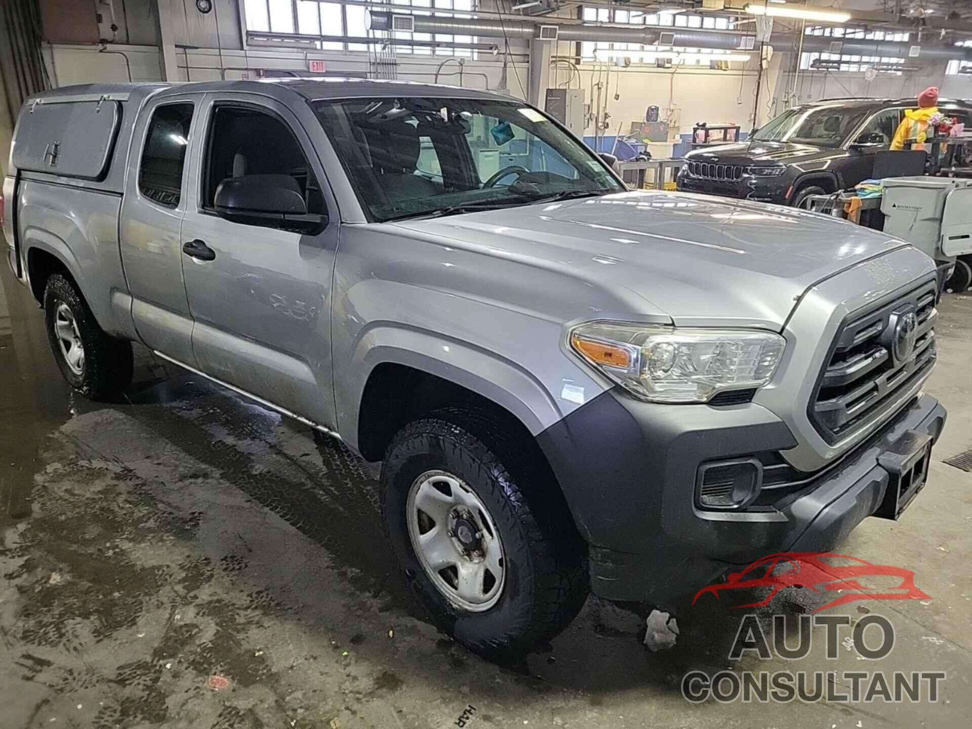 TOYOTA TACOMA 2018 - 5TFSX5EN4JX062631