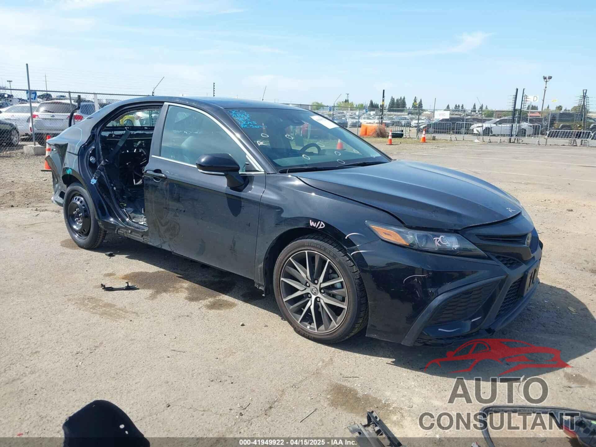 TOYOTA CAMRY 2023 - 4T1G11AK3PU826700