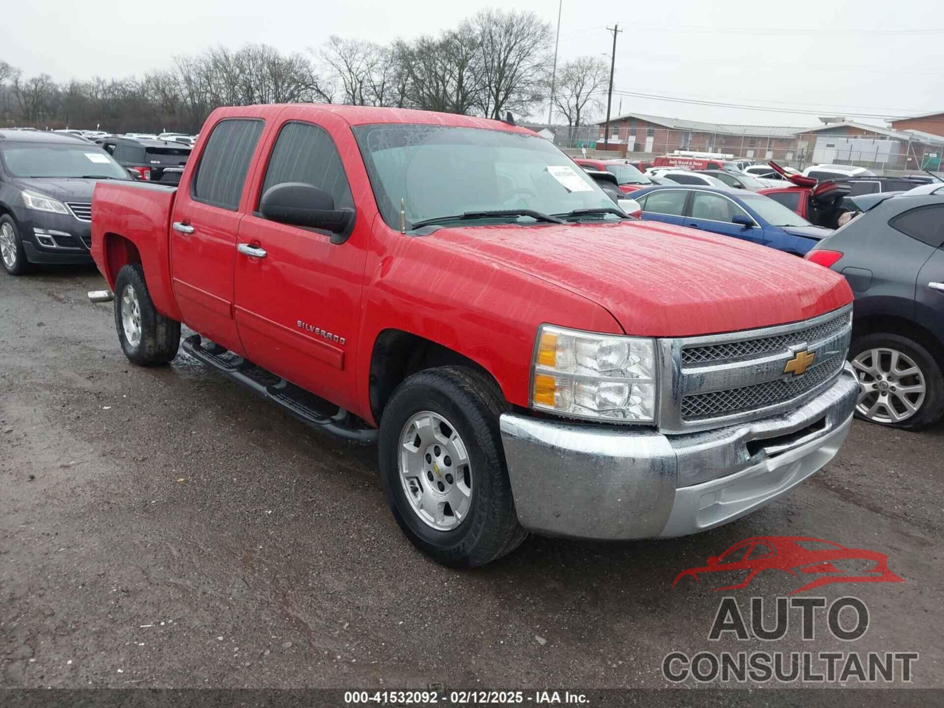 CHEVROLET SILVERADO 1500 2013 - 3GCPCSE00DG209590