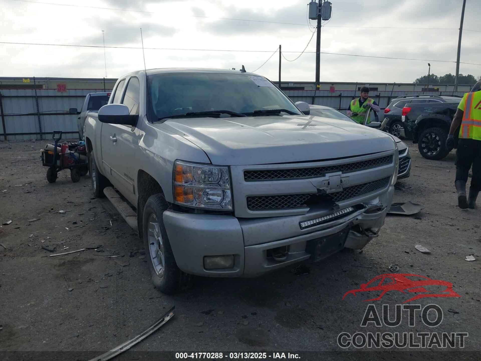 CHEVROLET SILVERADO 1500 2010 - 1GCSCTE06AZ166921