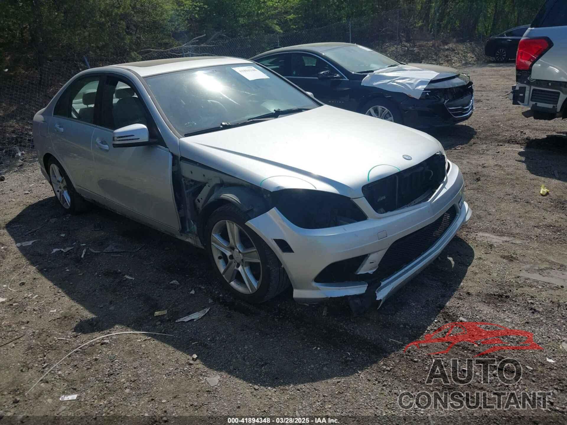 MERCEDES-BENZ C 300 2011 - WDDGF5EB2BR134615