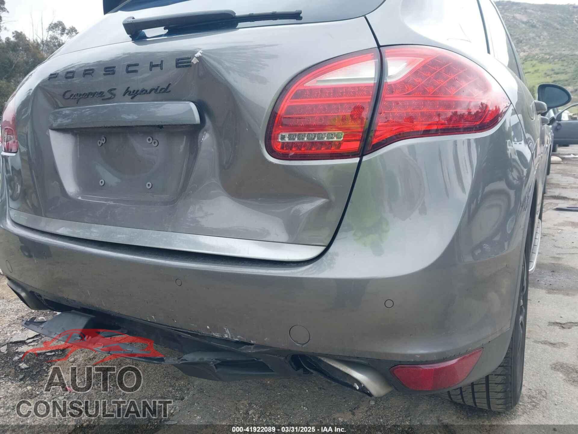 PORSCHE CAYENNE HYBRID 2012 - WP1AE2A25CLA90636