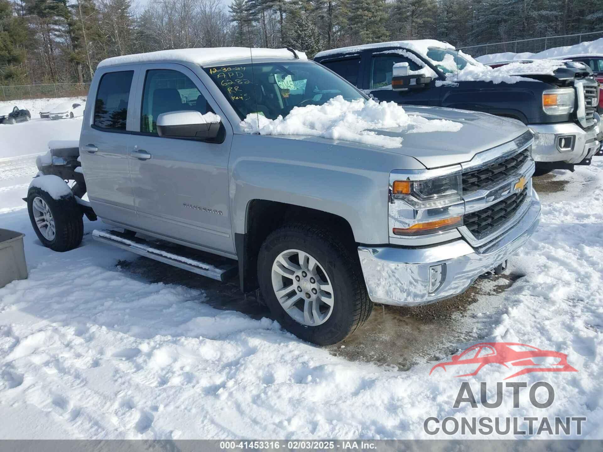 CHEVROLET SILVERADO 1500 2018 - 1GCVKREC5JZ366282