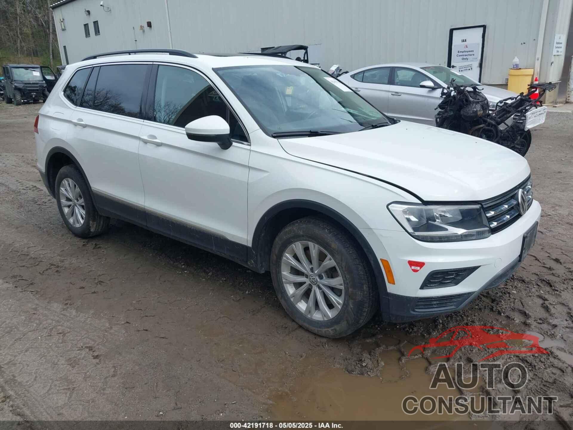 VOLKSWAGEN TIGUAN 2018 - 3VV2B7AX5JM164450