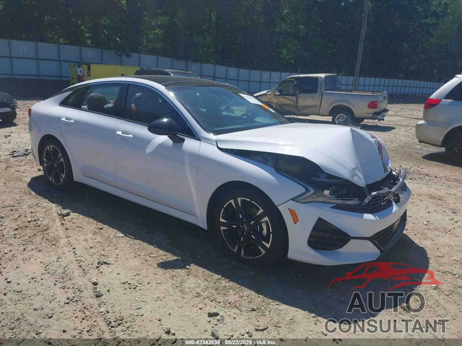 KIA K5 2022 - 5XXG64J25NG083659