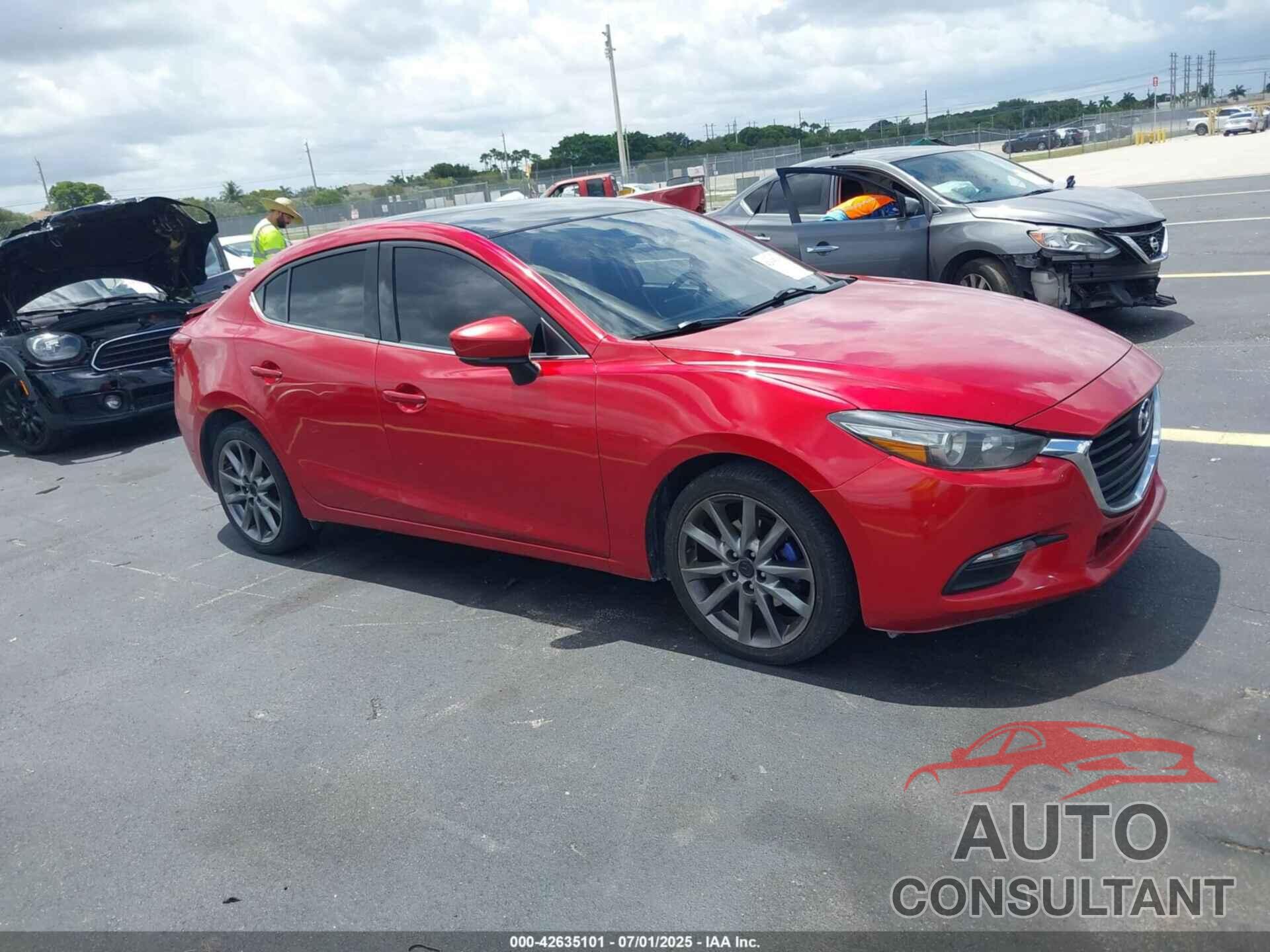 MAZDA MAZDA3 2018 - 3MZBN1V32JM209352