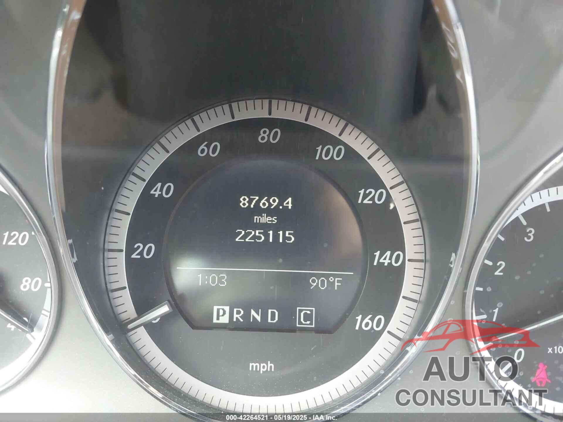 MERCEDES-BENZ C 300 2010 - WDDGF8BB9AR108386