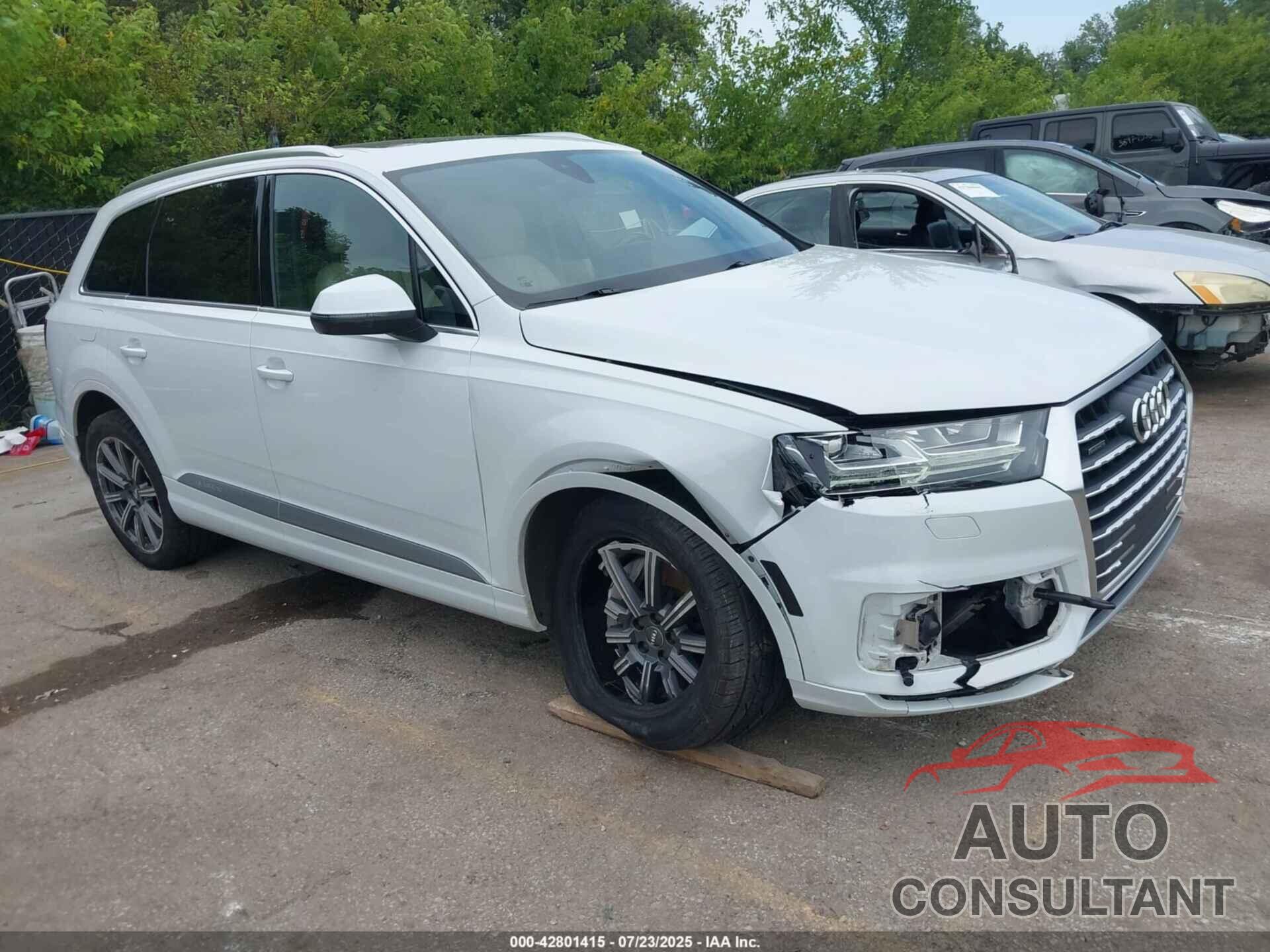 AUDI Q7 2018 - WA1LAAF7XJD010608
