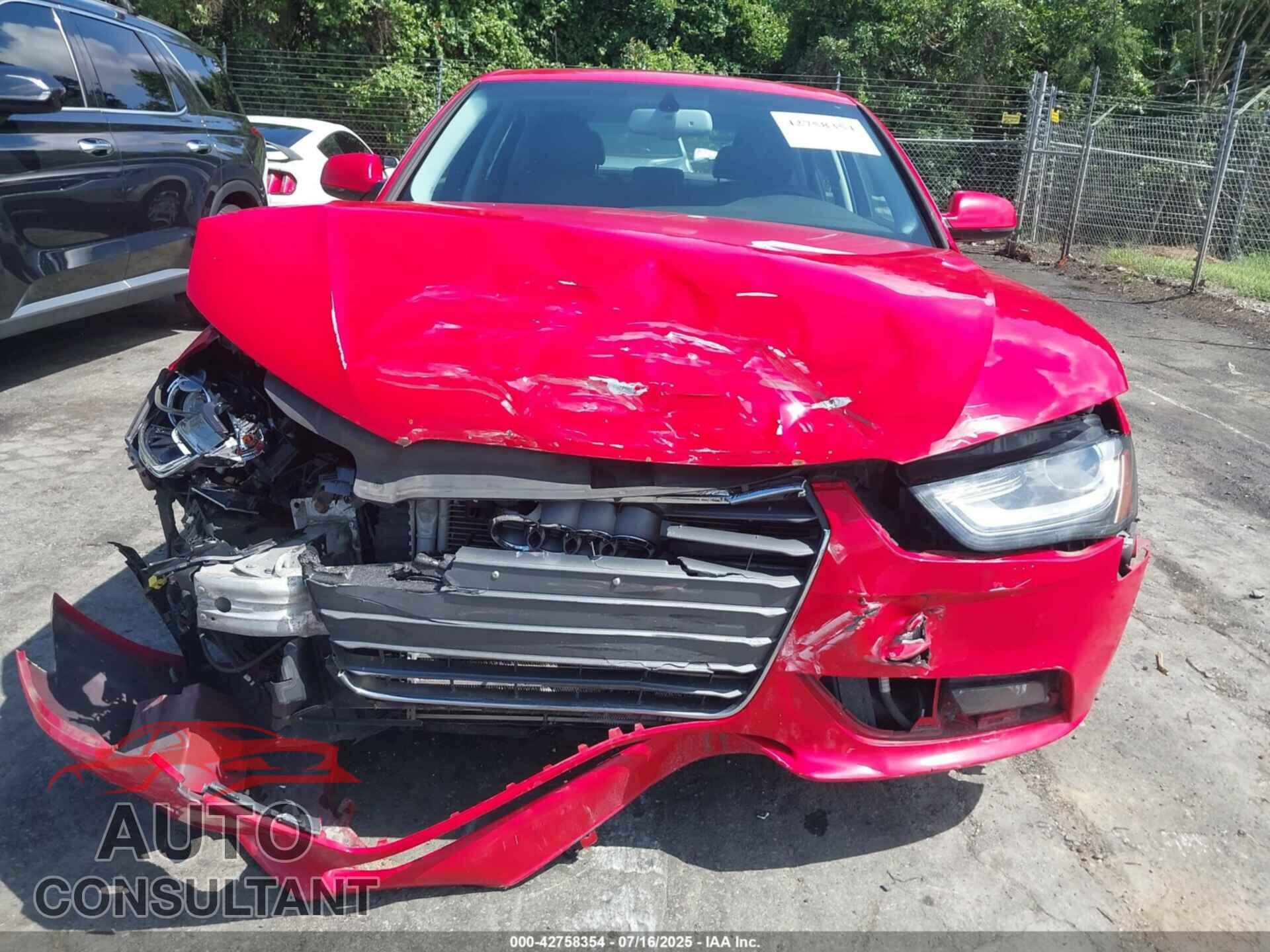 AUDI A4 2013 - WAUFFAFL2DN040425