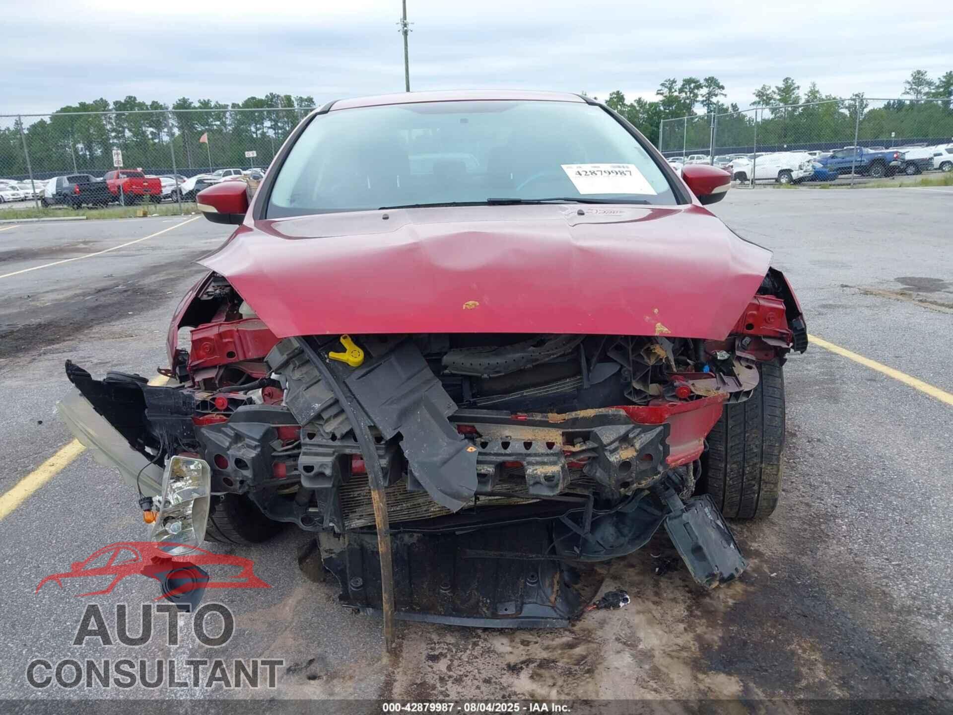 FORD FOCUS 2017 - 1FADP3F23HL274543