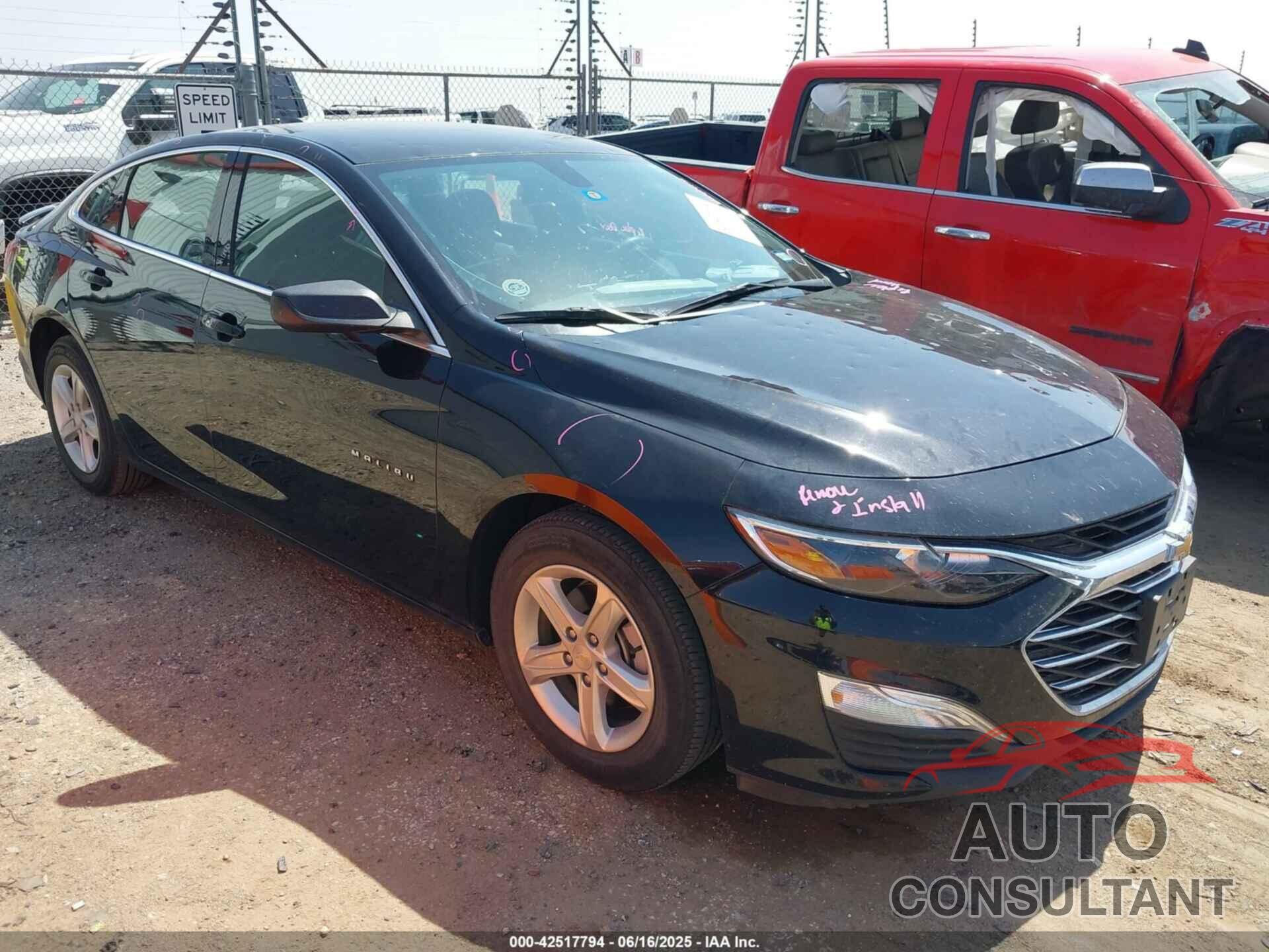 CHEVROLET MALIBU 2022 - 1G1ZB5ST3NF186572