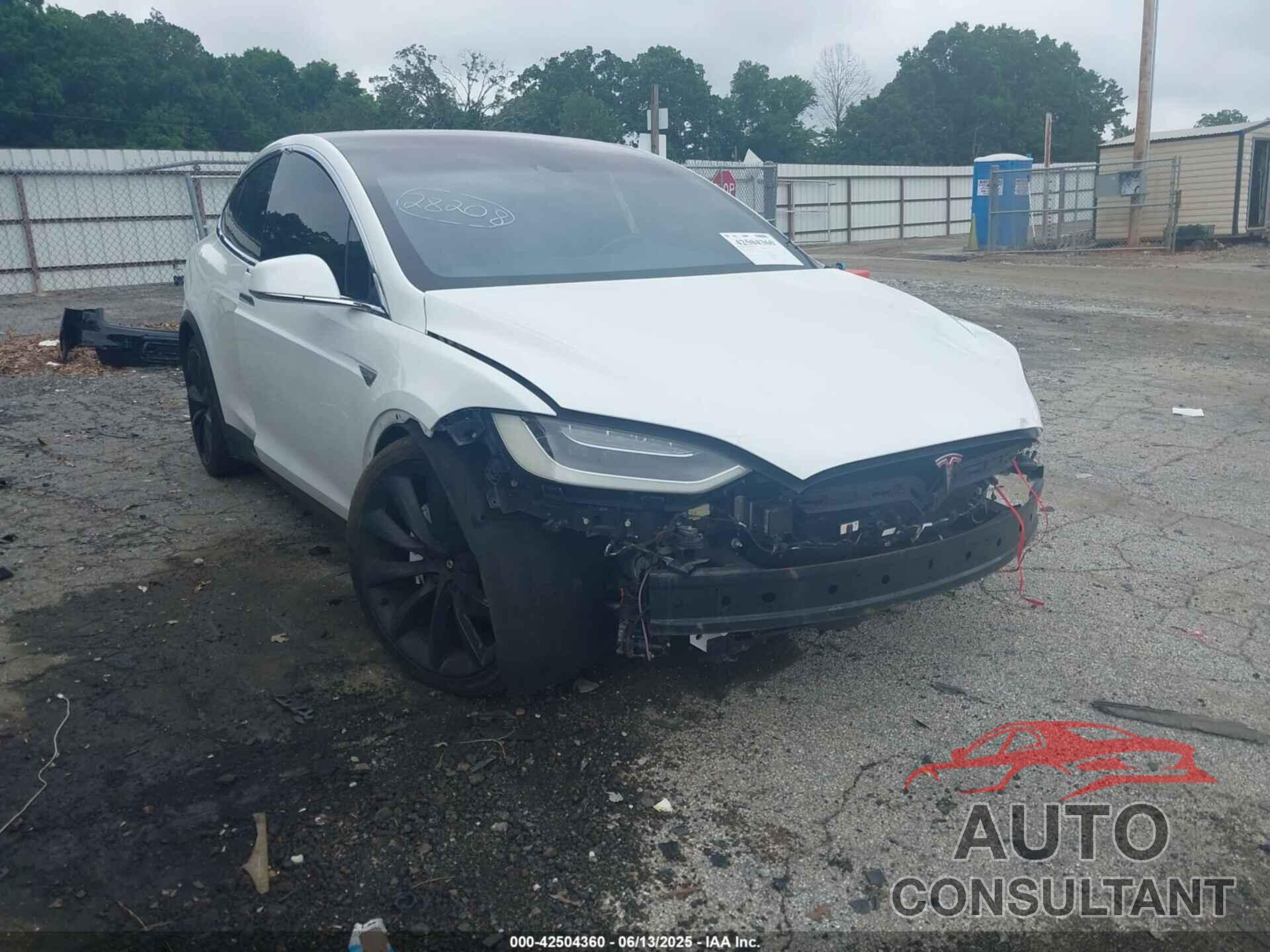 TESLA MODEL X 2016 - 5YJXCAE28GF003990