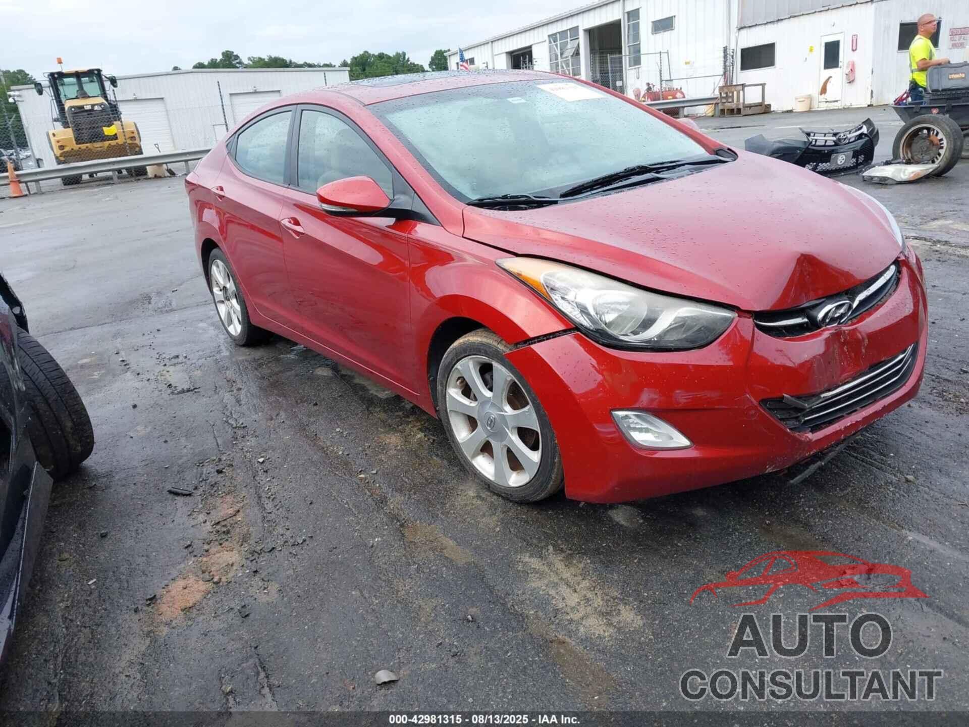 HYUNDAI ELANTRA 2012 - KMHDH4AE3CU266780