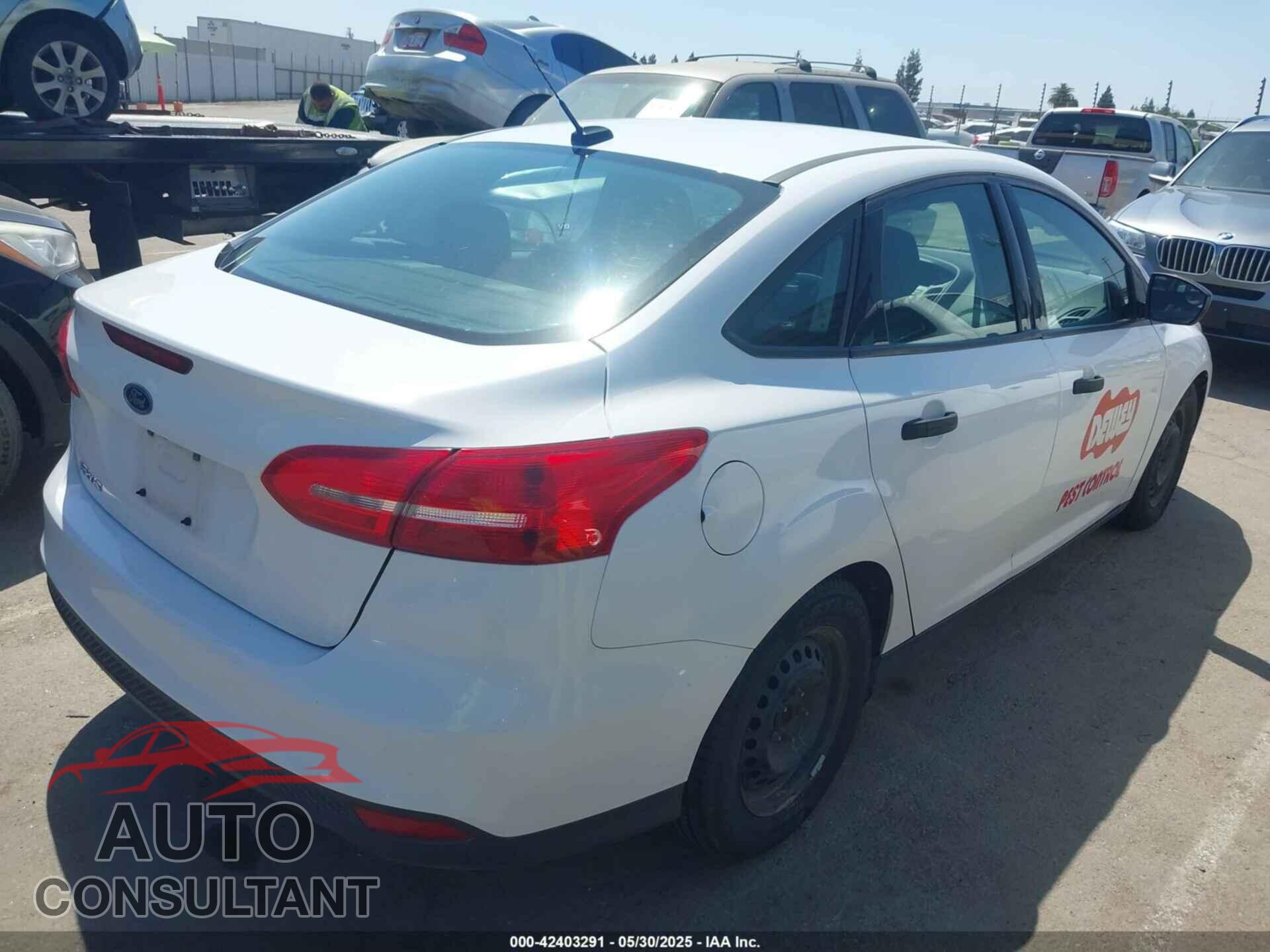 FORD FOCUS 2016 - 1FADP3E27GL270902