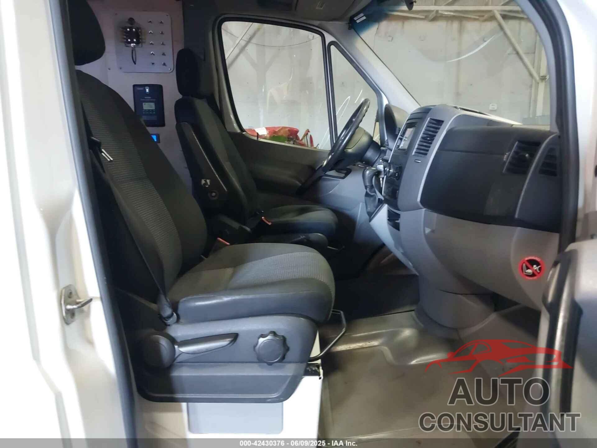 MERCEDES-BENZ SPRINTER 2500 2011 - WD3PE7CC0B5607675
