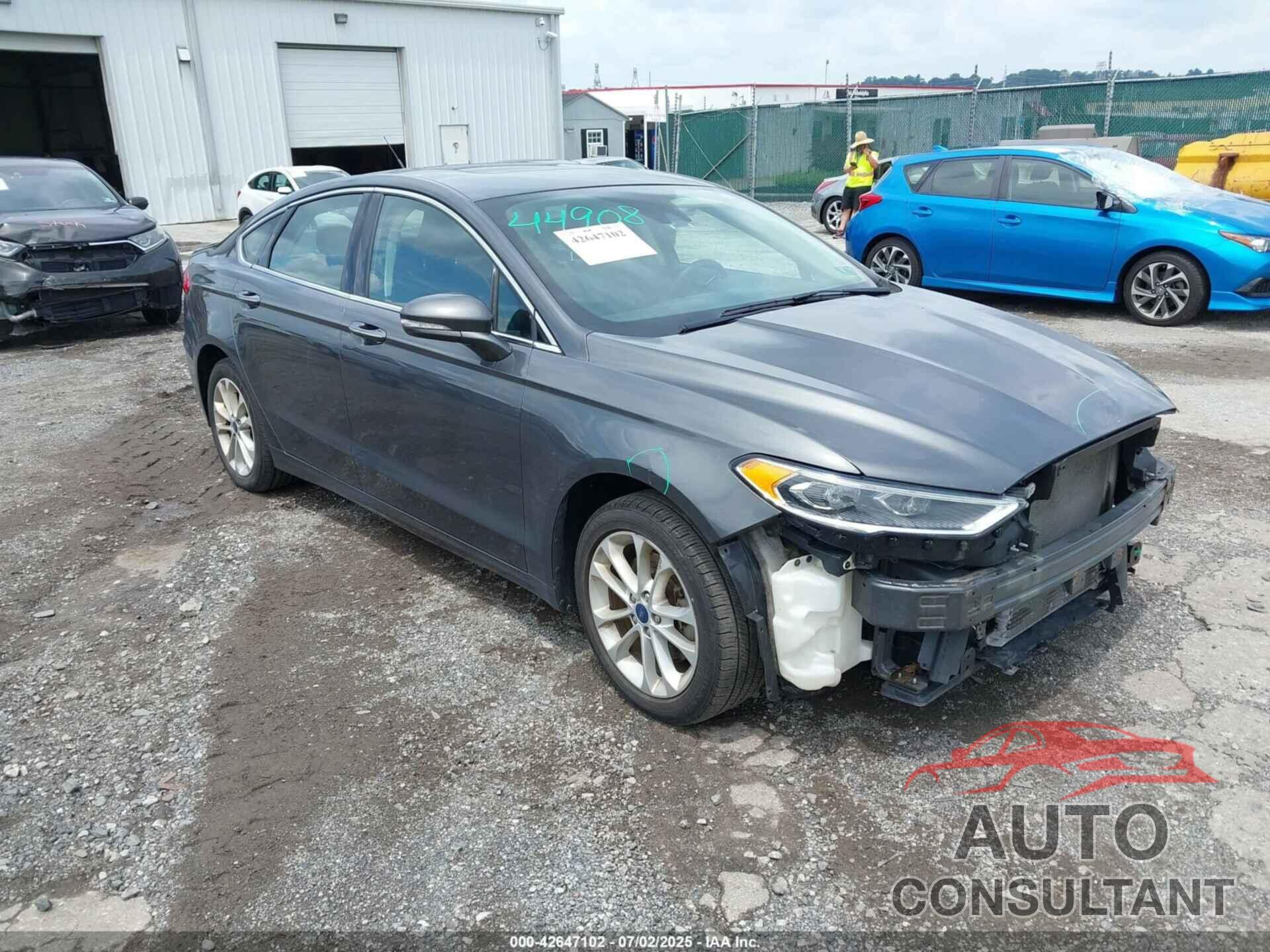 FORD FUSION ENERGI 2019 - 3FA6P0SUXKR158795