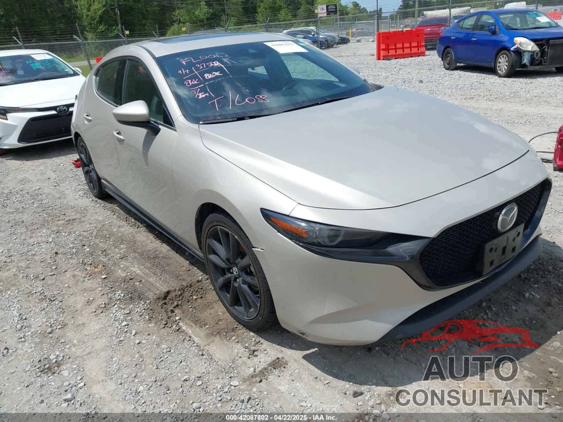 MAZDA MAZDA3 2022 - JM1BPAML5N1507556