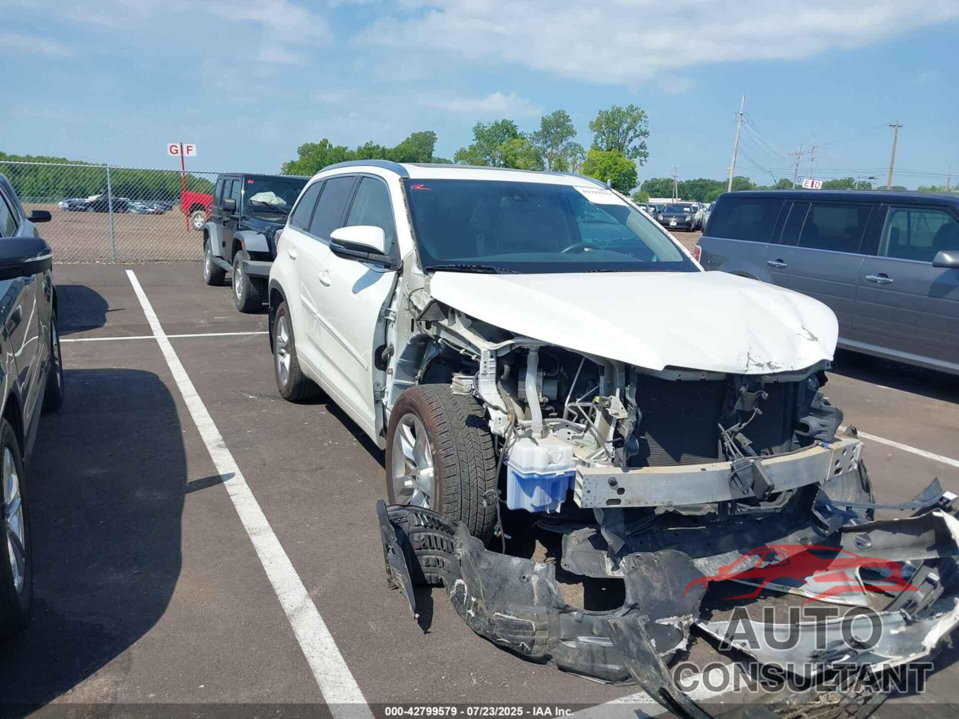 TOYOTA HIGHLANDER 2015 - 5TDDKRFH0FS107973