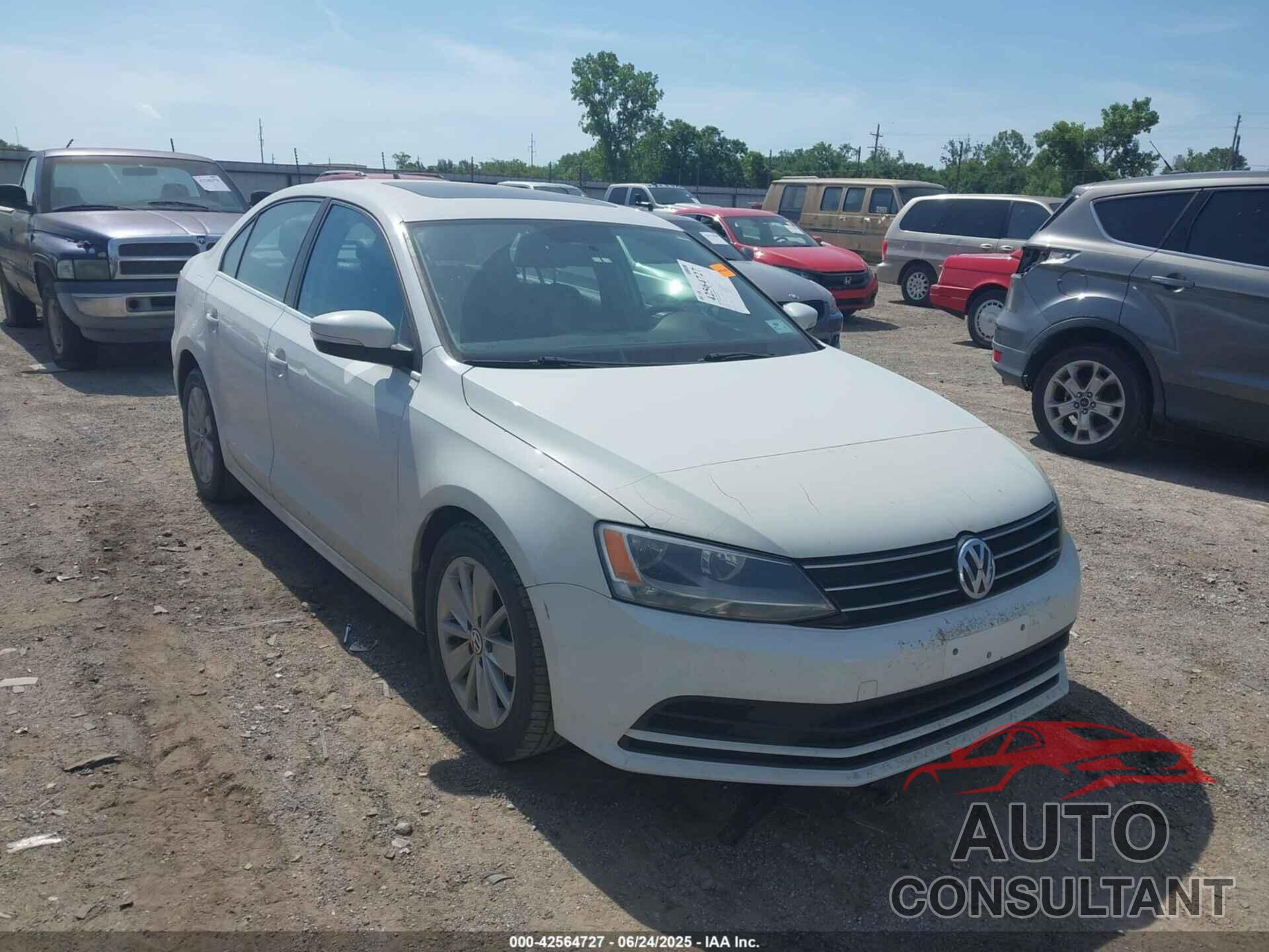 VOLKSWAGEN JETTA 2015 - 3VWLA7AJ8FM427178