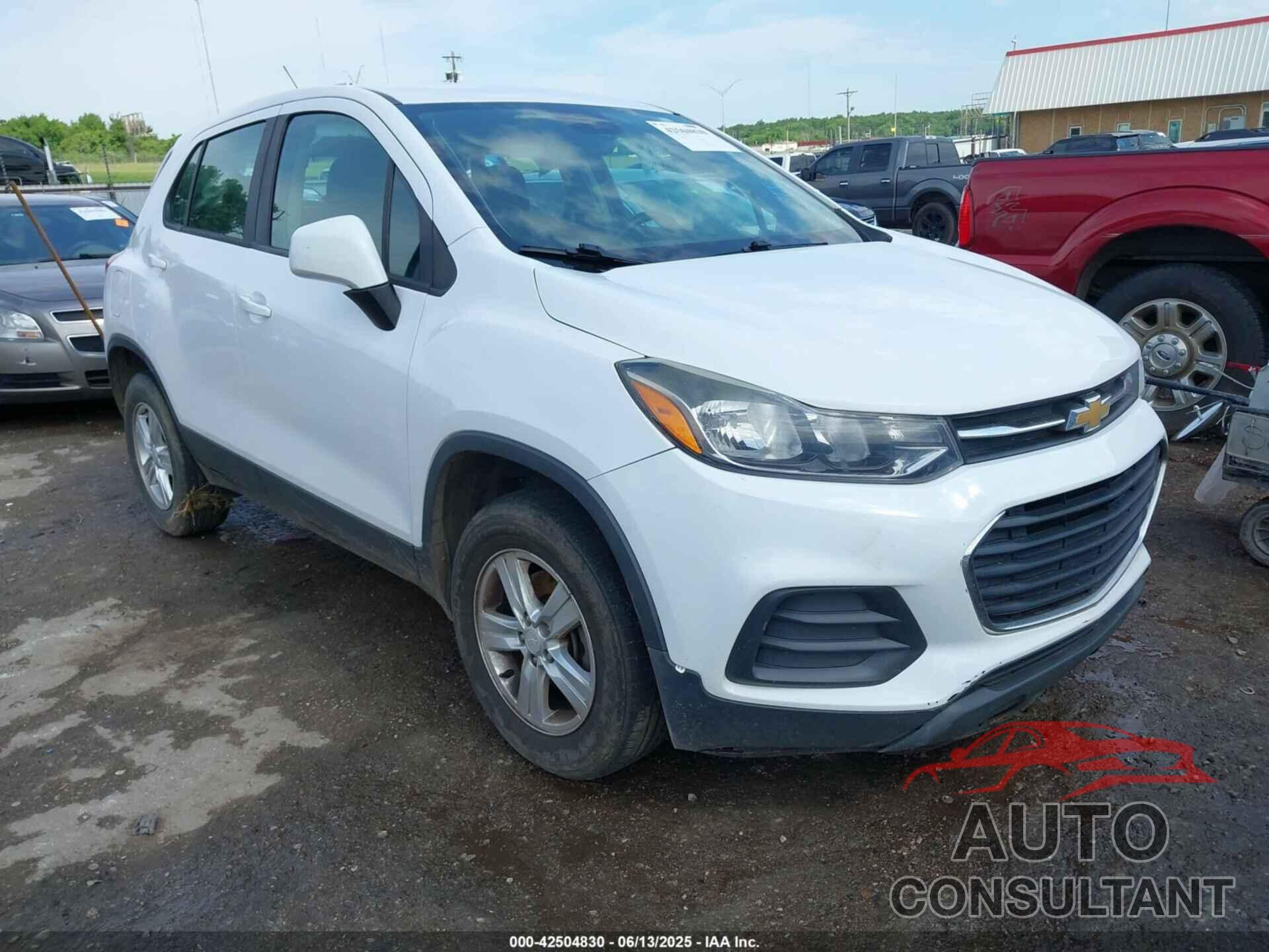 CHEVROLET TRAX 2018 - 3GNCJNSB7JL345804
