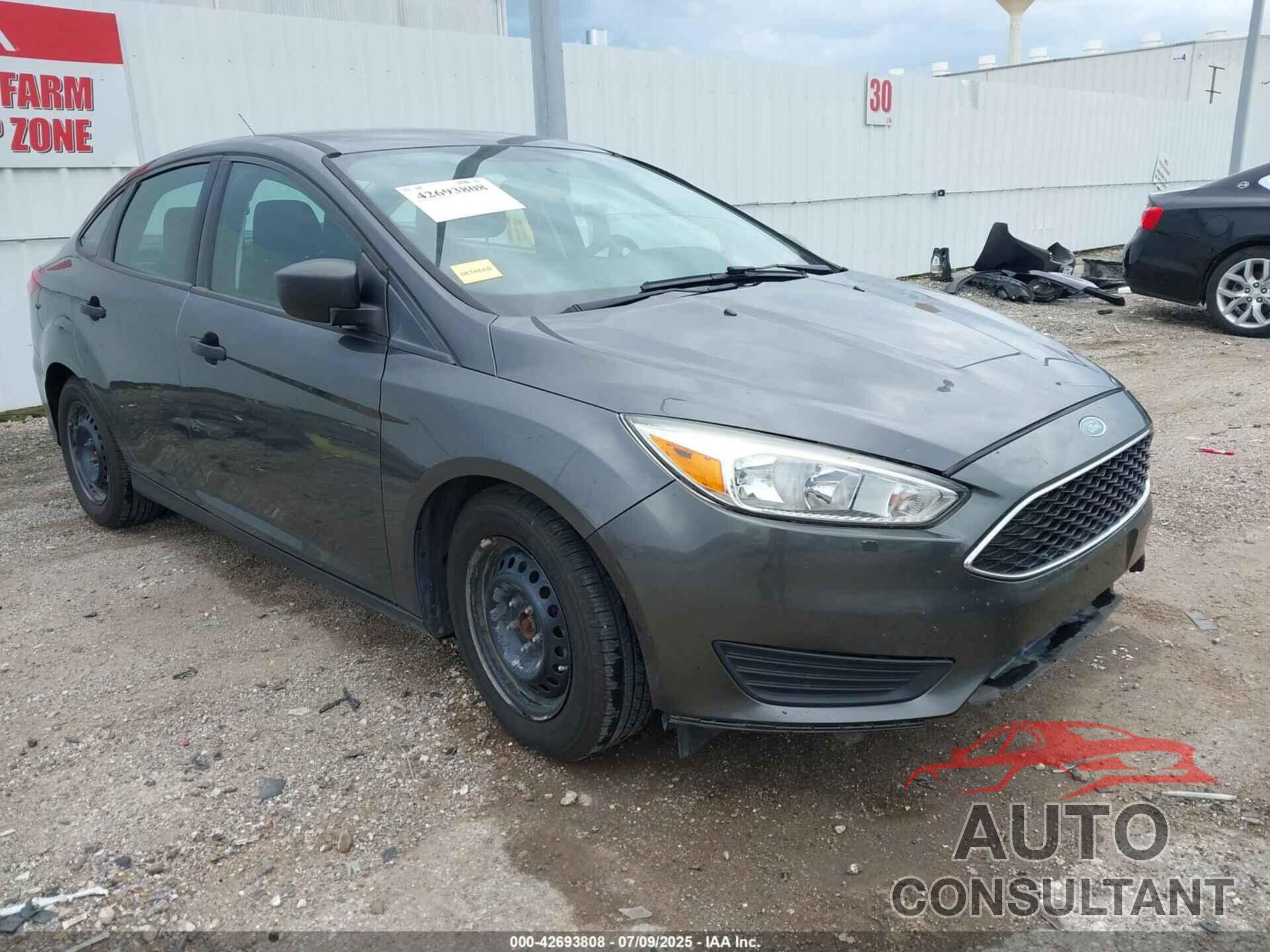 FORD FOCUS 2018 - 1FADP3E21JL244125