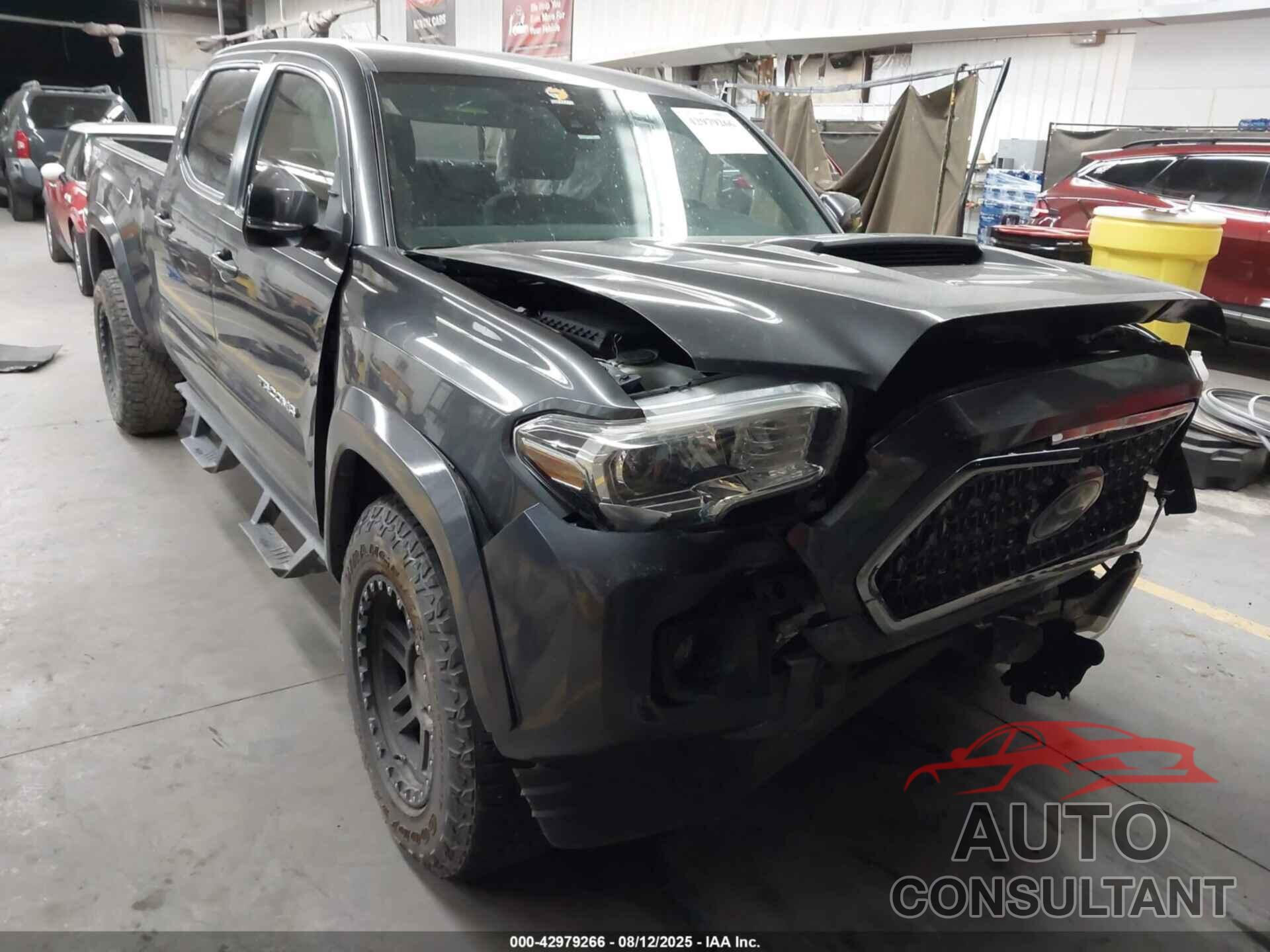 TOYOTA TACOMA 2018 - 3TMDZ5BN1JM051714