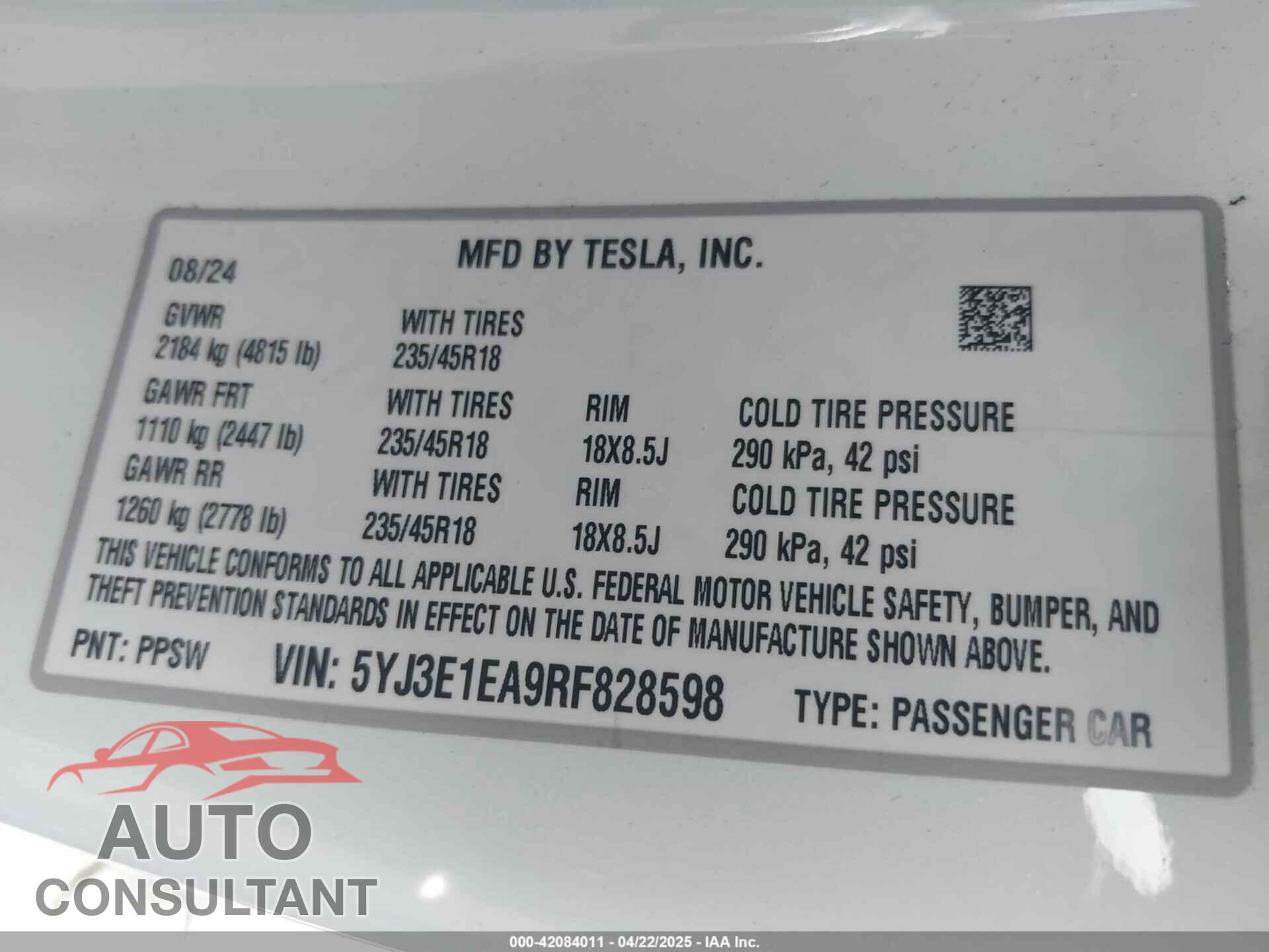 TESLA MODEL 3 2024 - 5YJ3E1EA9RF828598