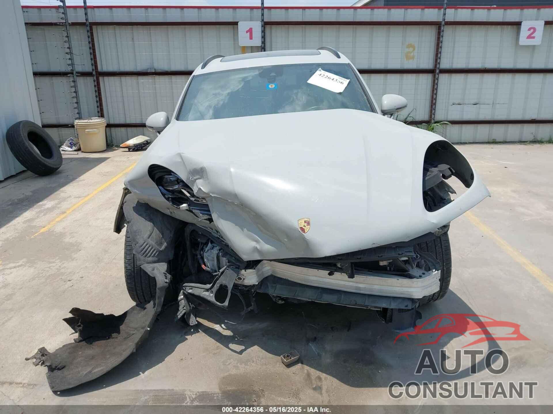 PORSCHE MACAN 2022 - WP1AA2A56NLB11535