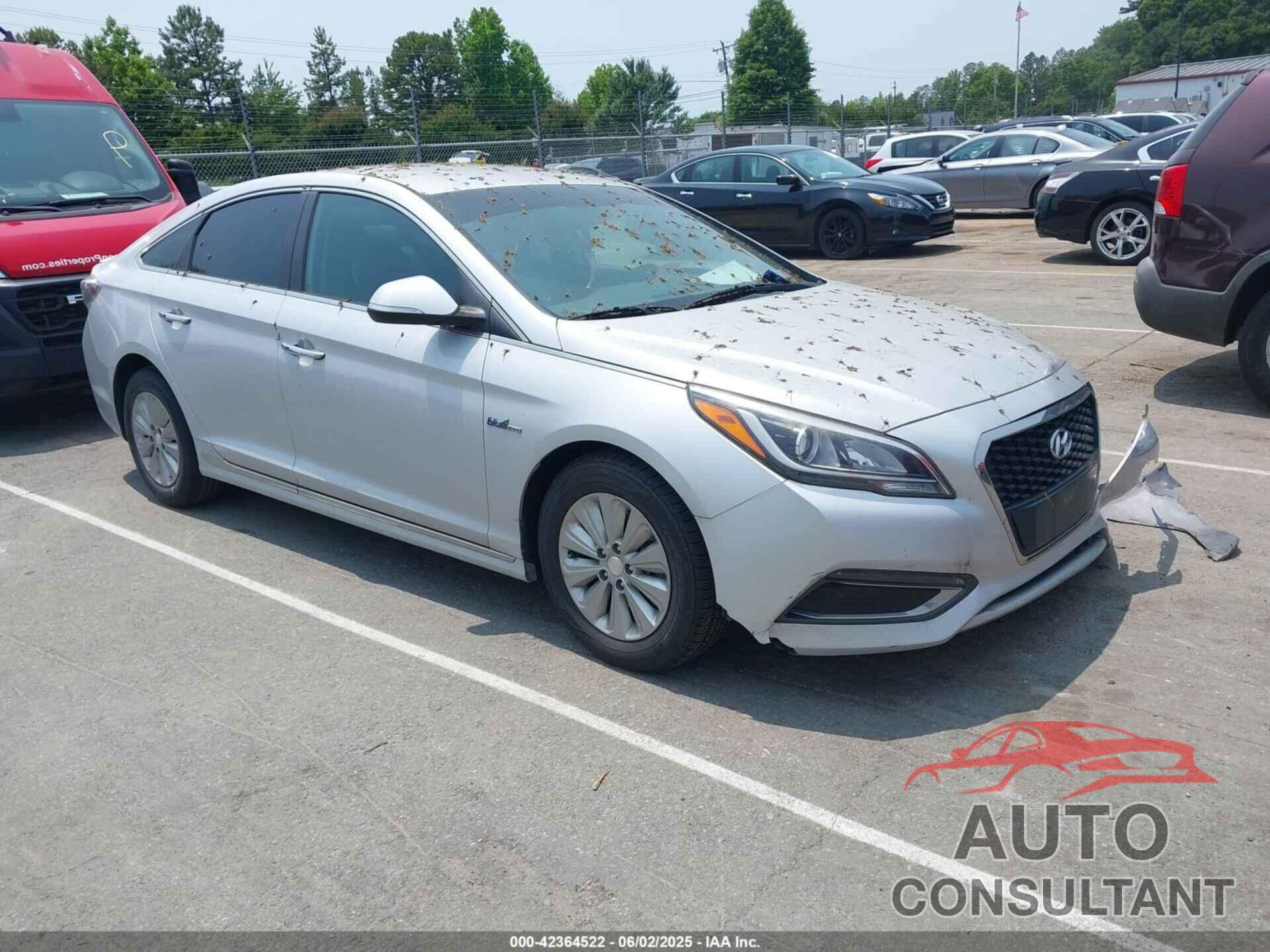HYUNDAI SONATA HYBRID 2016 - KMHE24L19GA018556