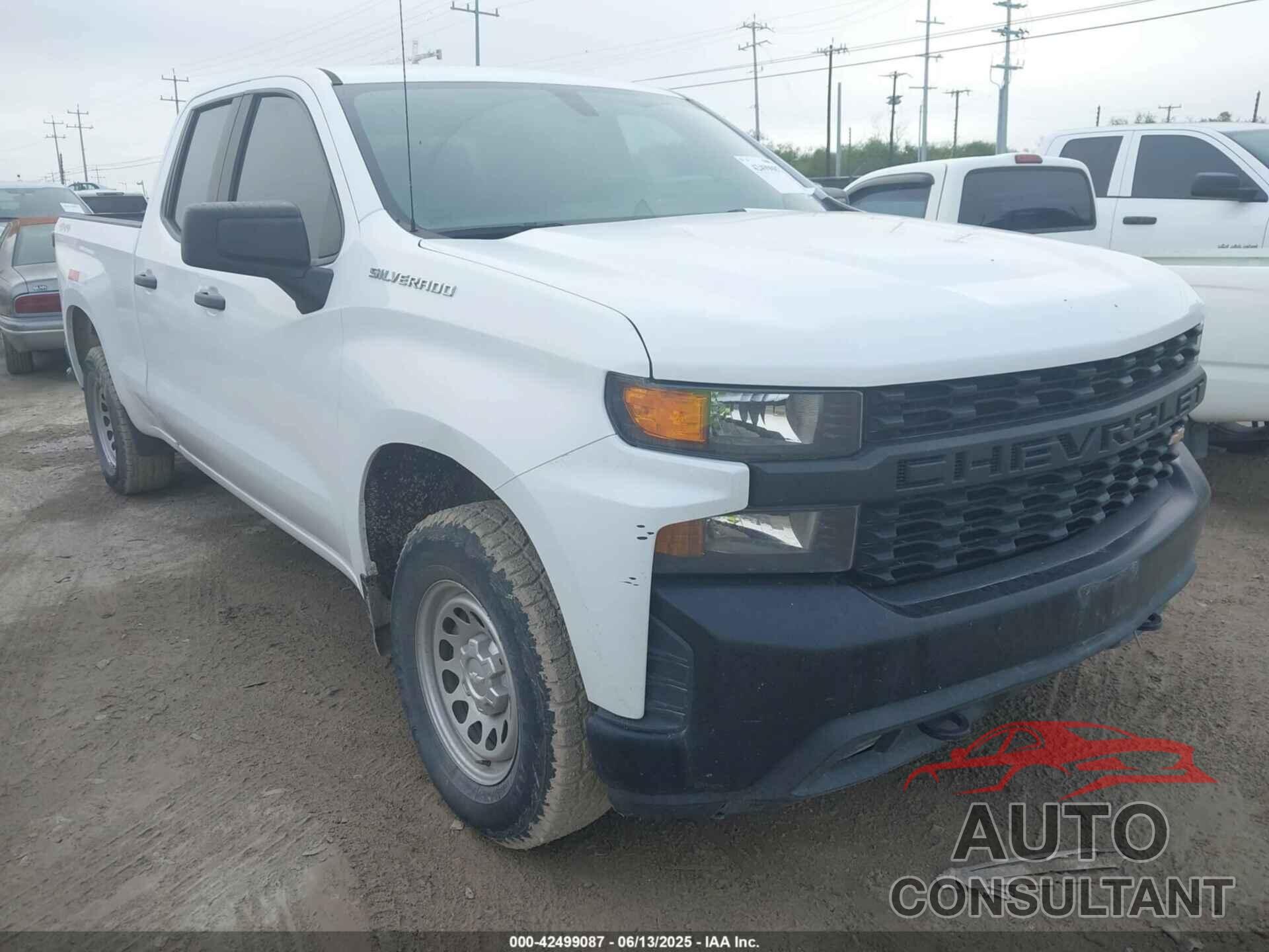 CHEVROLET SILVERADO 1500 LTD 2022 - 1GCRYAED3NZ174438
