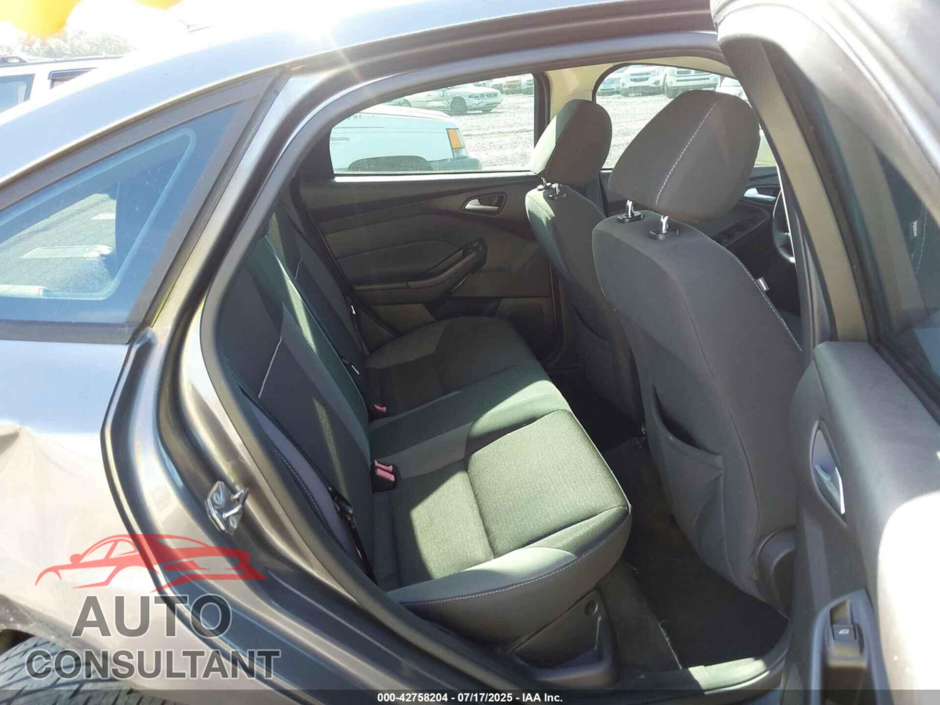 FORD FOCUS 2013 - 1FADP3F28DL142291
