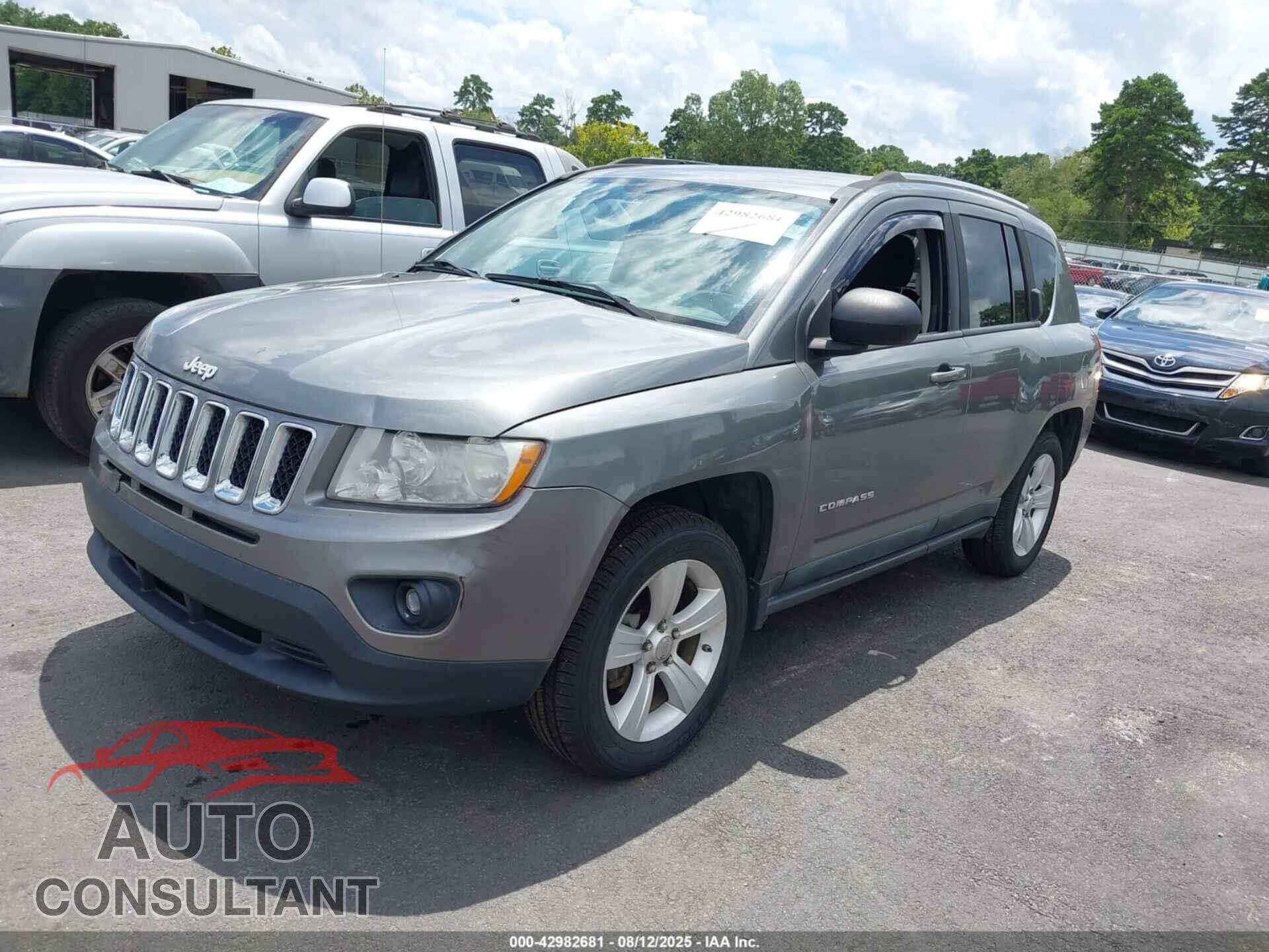 JEEP COMPASS 2011 - 1J4NT1FB7BD228241