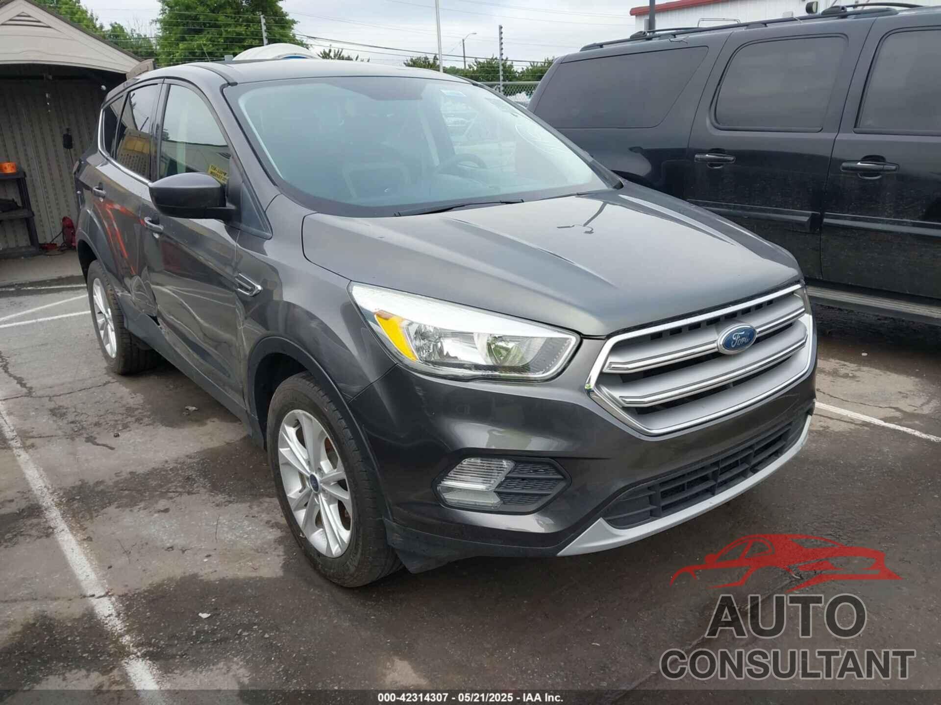 FORD ESCAPE 2017 - 1FMCU0GD1HUB57031