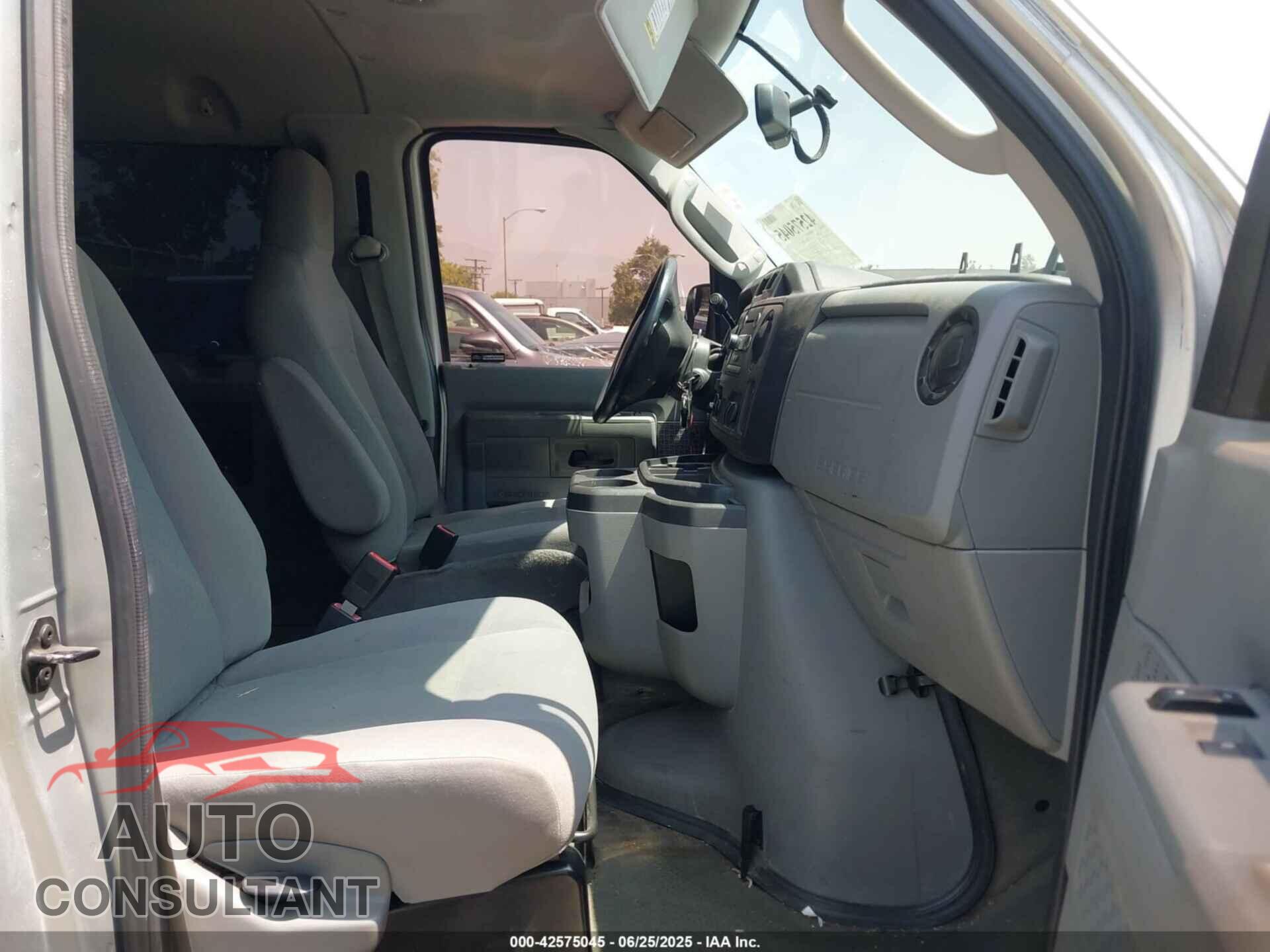 FORD E-350 SUPER DUTY 2012 - 1FBNE3BL4CDA56590