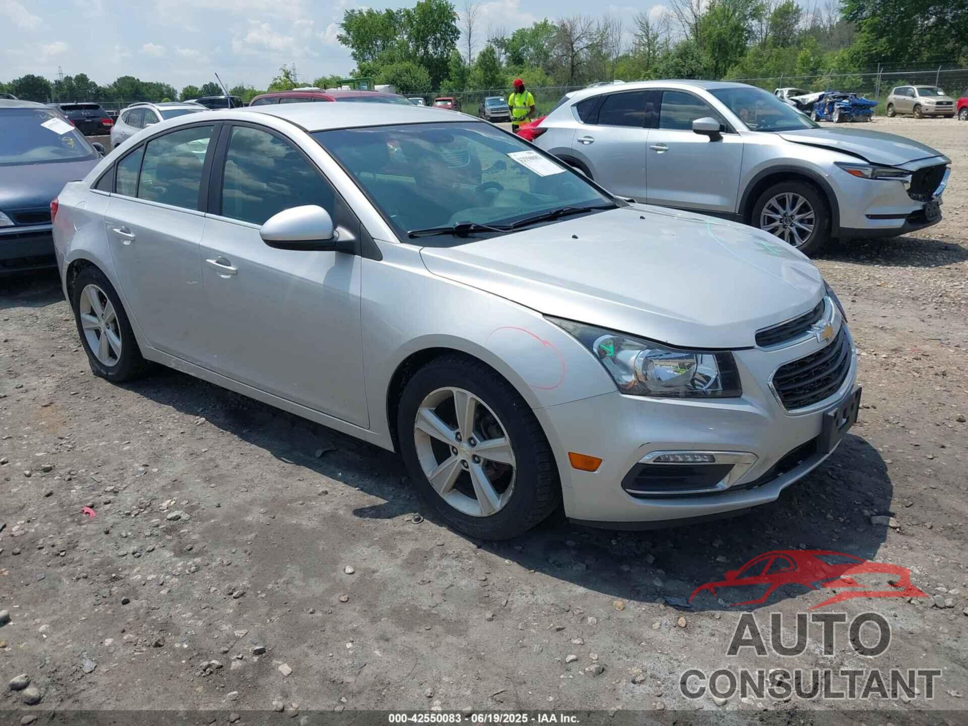 CHEVROLET CRUZE 2015 - 1G1PE5SB4F7141366